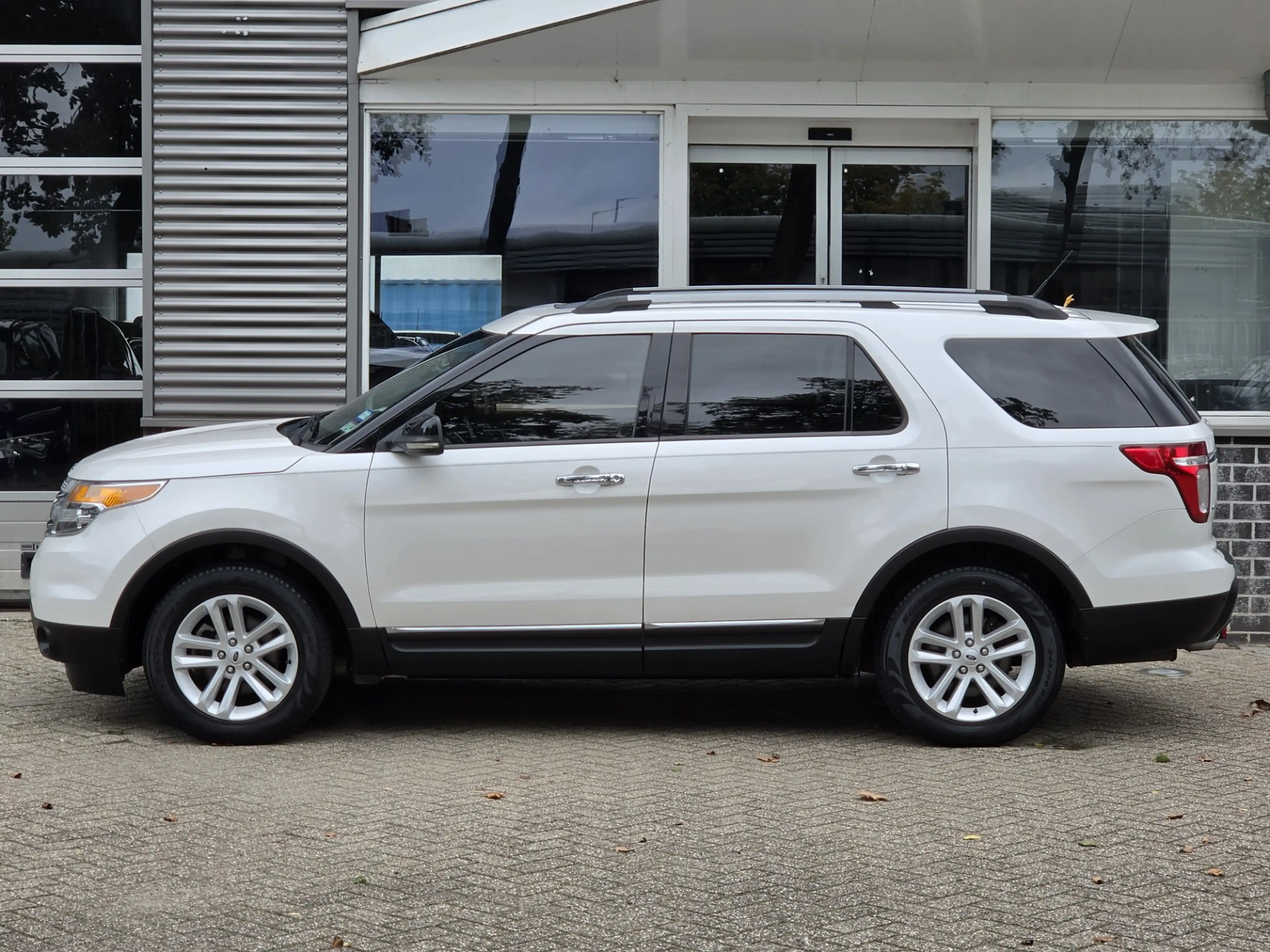 Ford Explorer XLT 7 Persoons Navi Camera Leder — photo 2