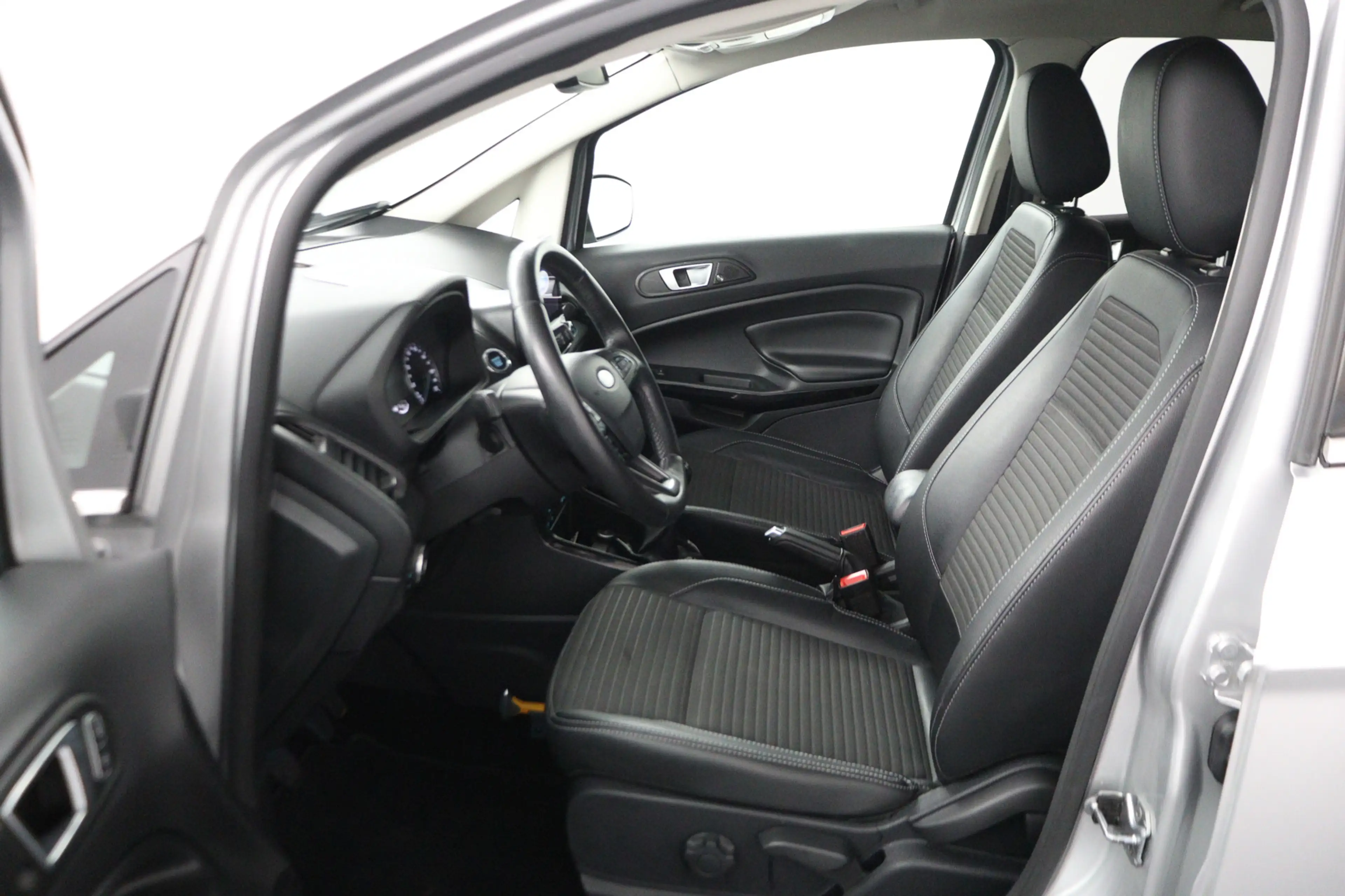Ford EcoSport 1.0 Ecoboost 125 pk Titanium Winterpakket/ECC/DAB/ — photo 14