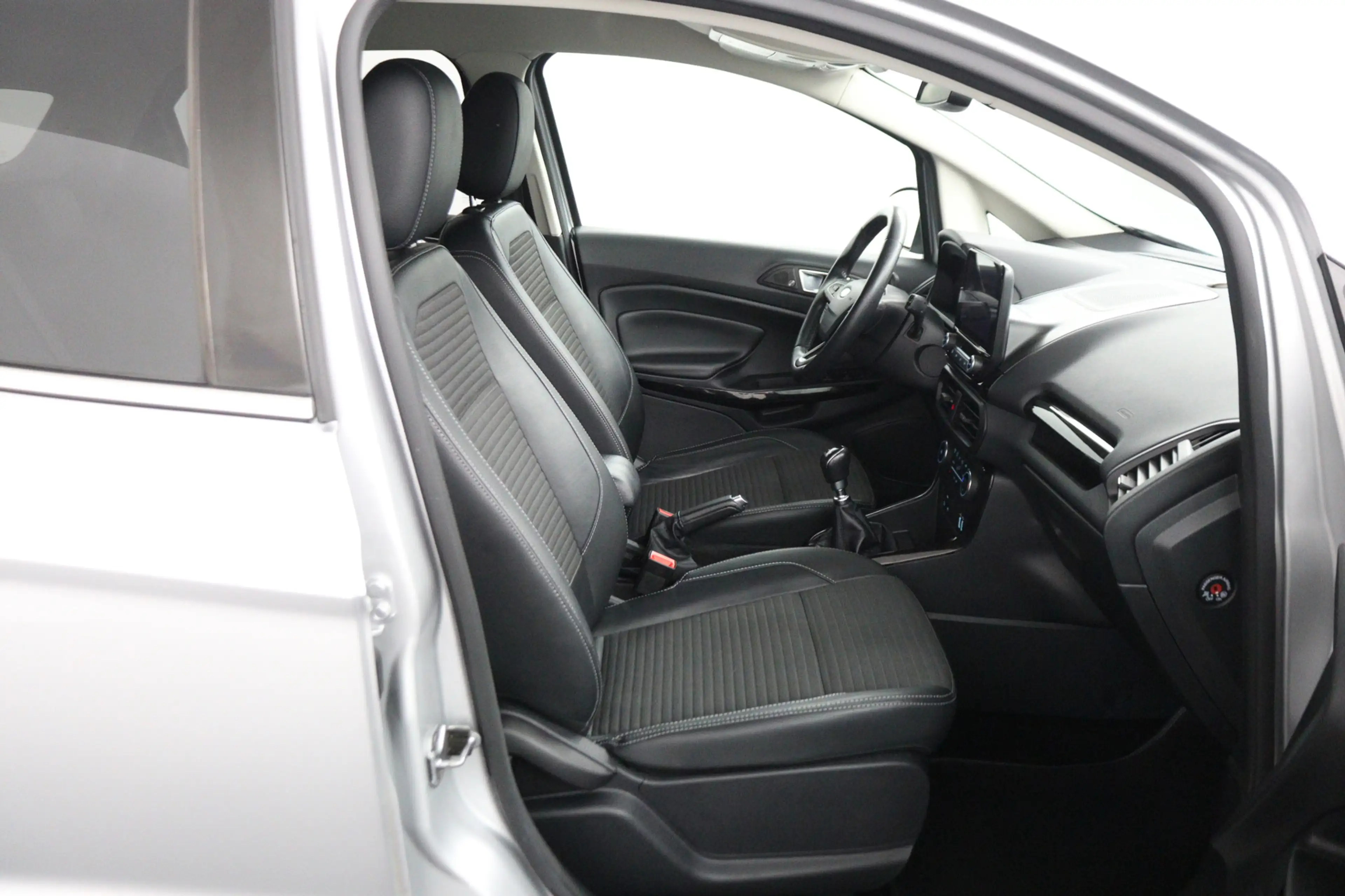 Ford EcoSport 1.0 Ecoboost 125 pk Titanium Winterpakket/ECC/DAB/ — photo 18