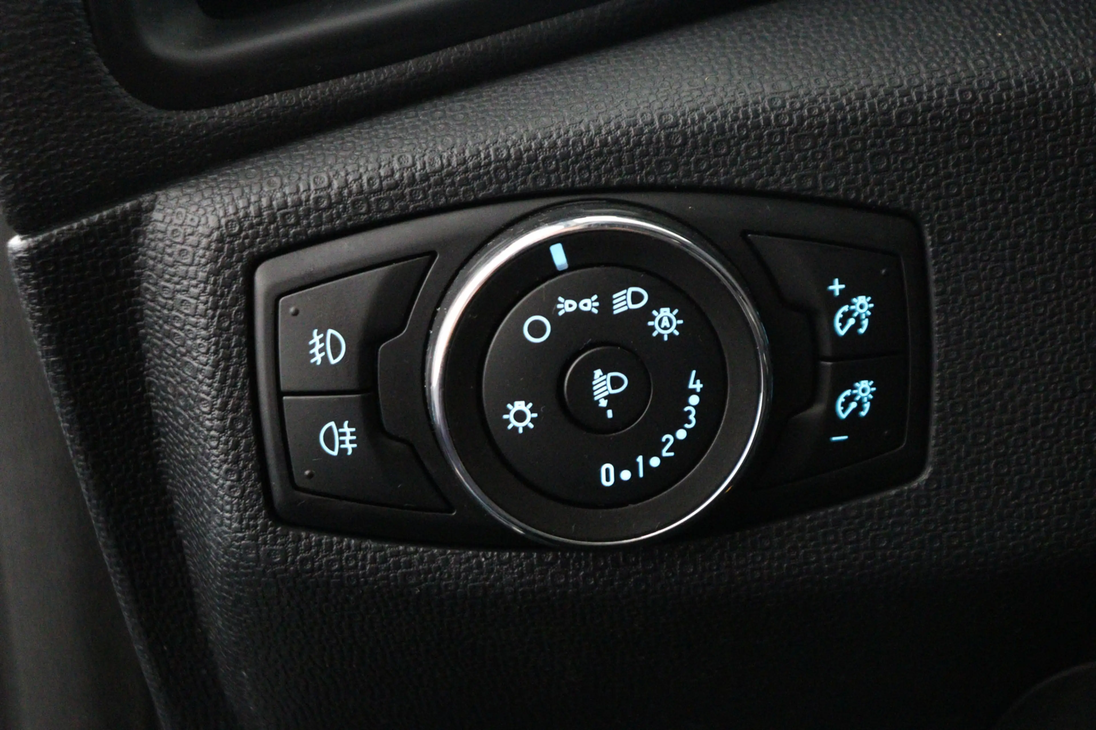 Ford EcoSport 1.0 Ecoboost 125 pk Titanium Winterpakket/ECC/DAB/ — photo 23