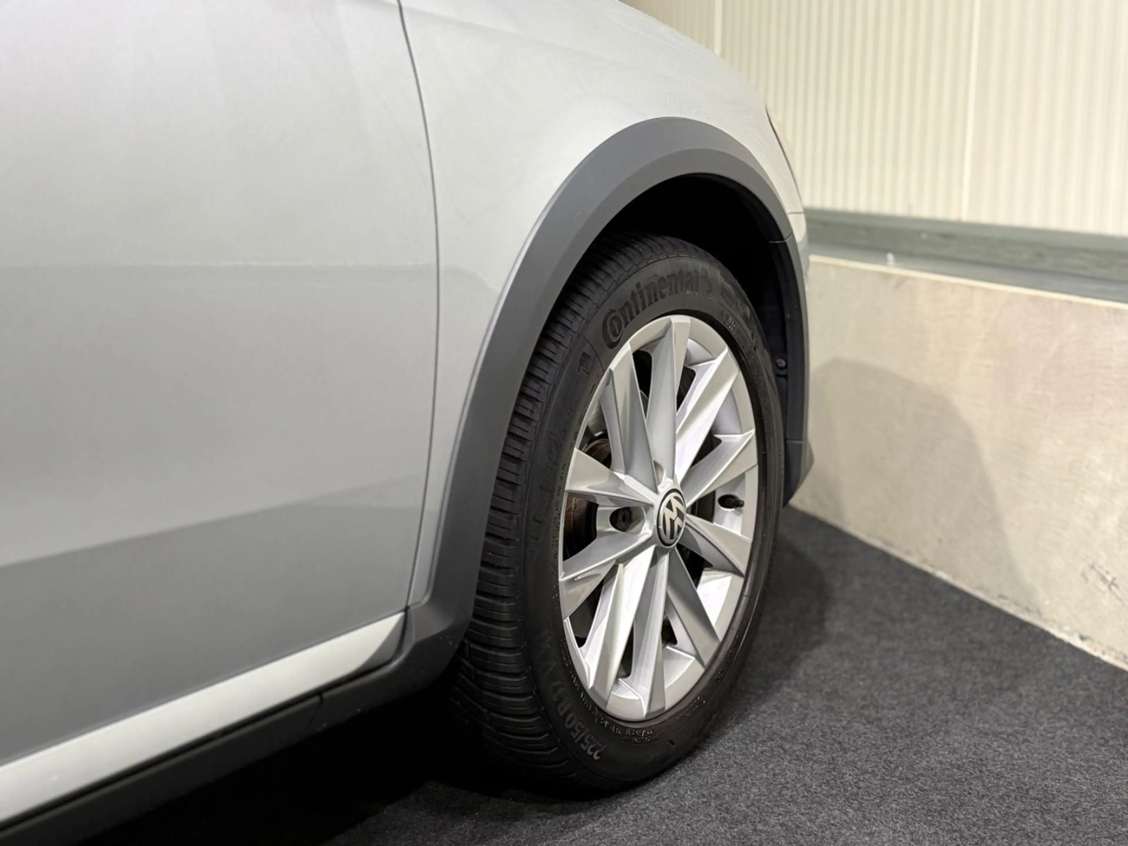 Volkswagen Passat Alltrack Variant Basis 4Motion*DCC*AHK*1H — photo 10