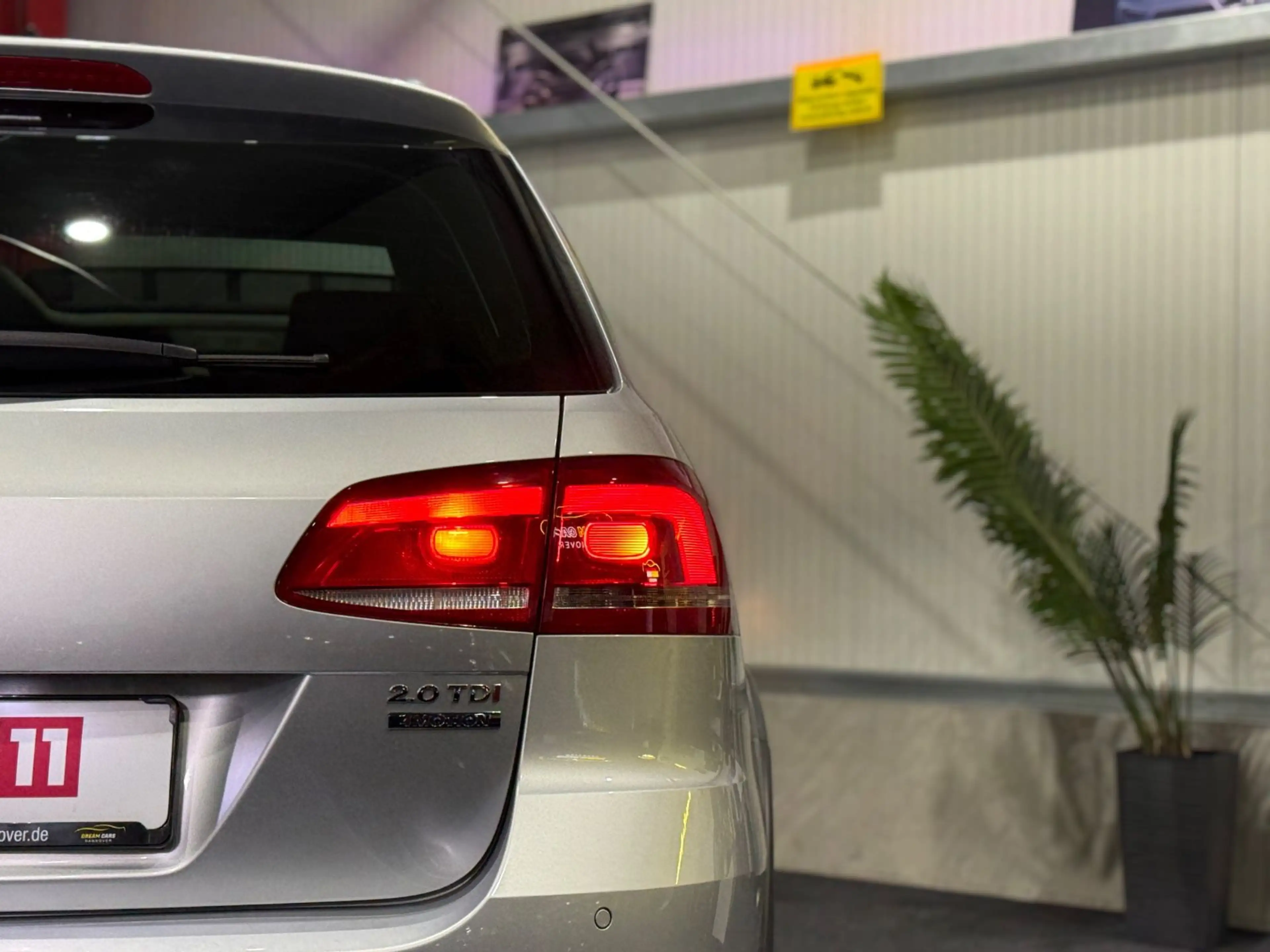 Volkswagen Passat Alltrack Variant Basis 4Motion*DCC*AHK*1H — photo 8