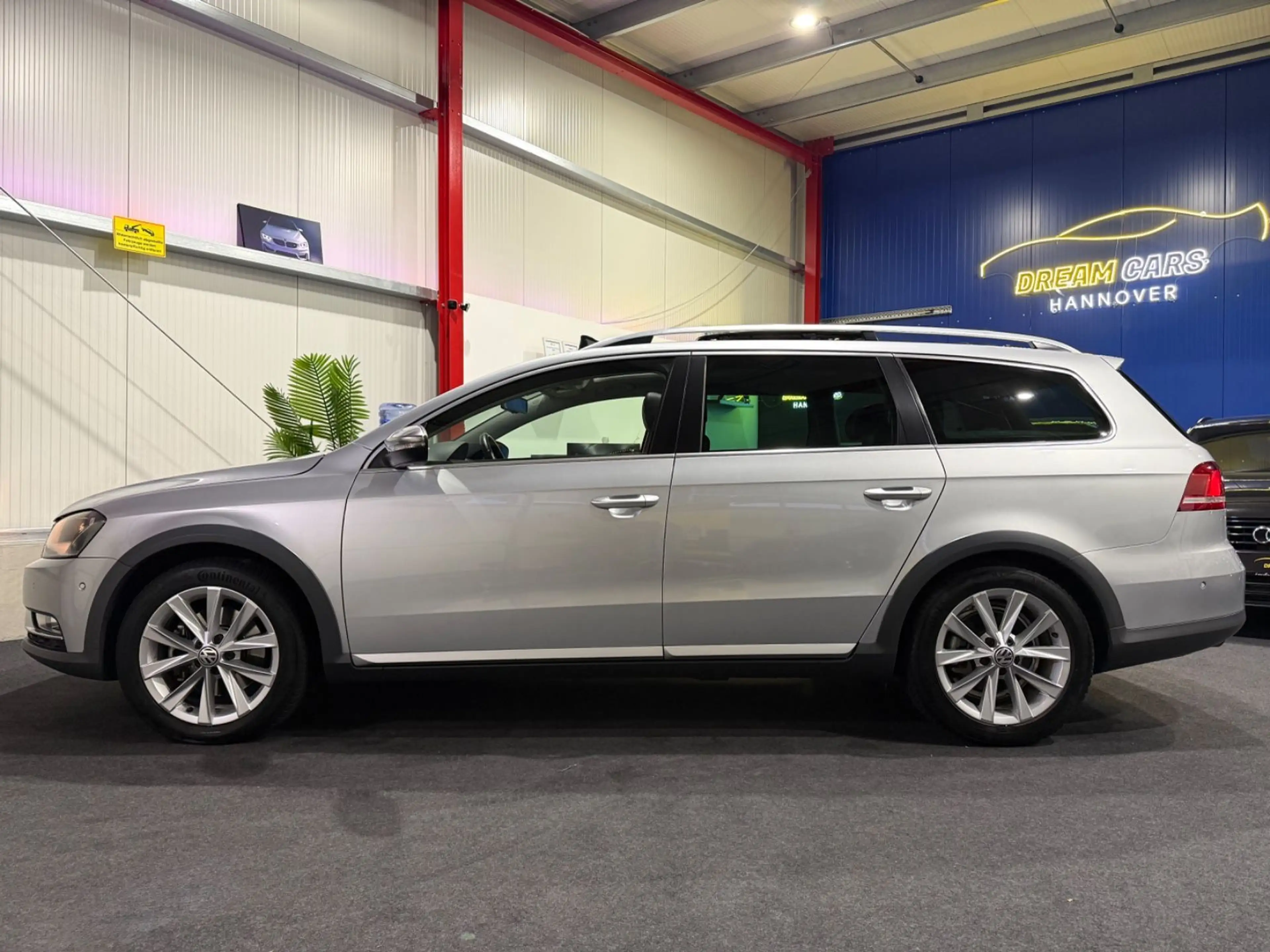 Volkswagen Passat Alltrack Variant Basis 4Motion*DCC*AHK*1H — photo 3