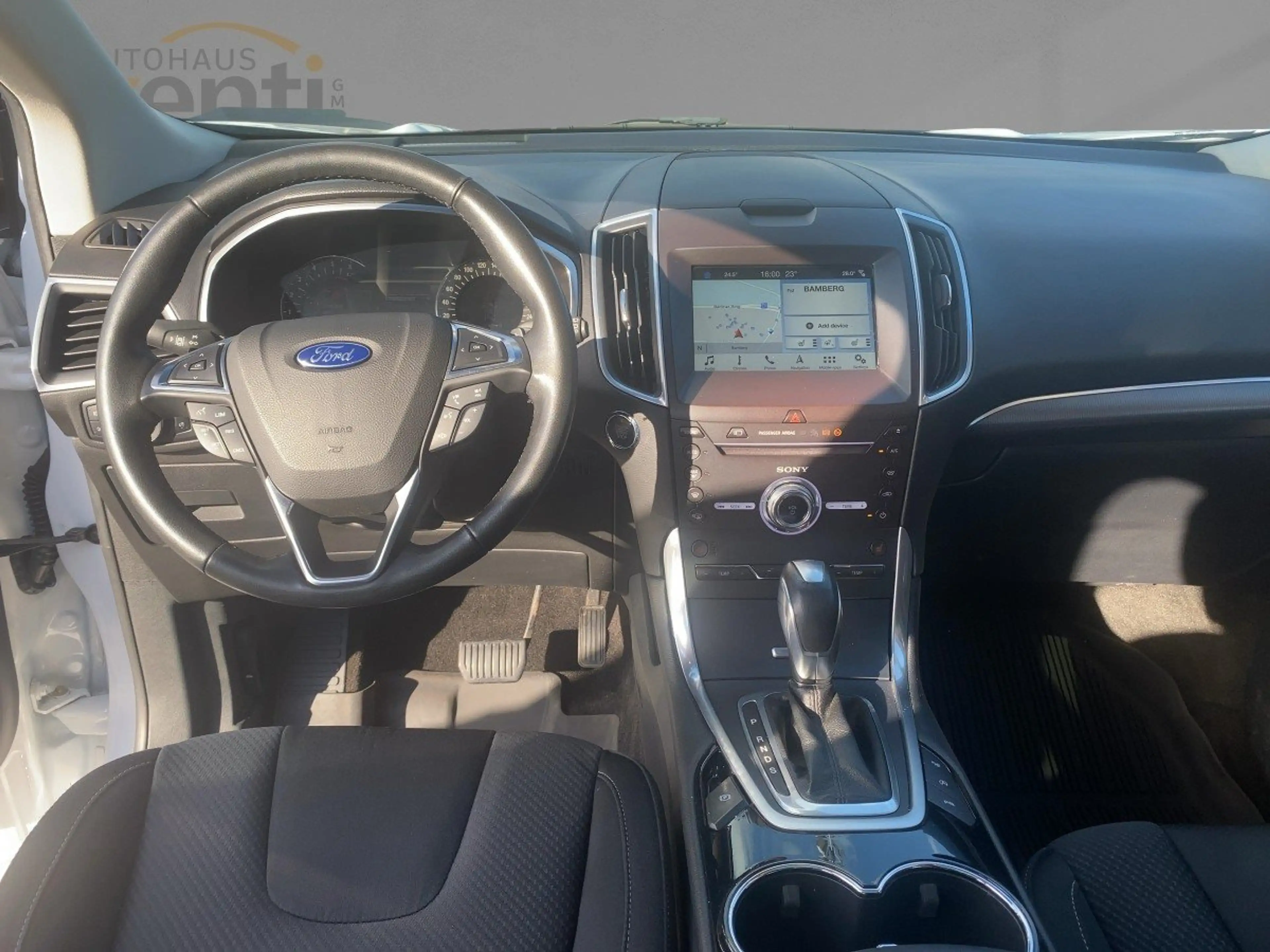Ford Edge 4x4 Titanium SHZ*RFK*Navi*DAB*Pano*Parklenk* — photo 6