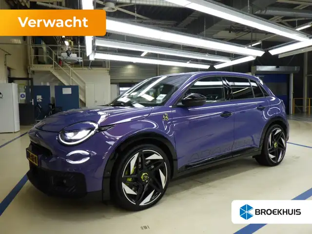 Abarth 600e Scorpionissima 54 kWh | Design Pack | Tech Pack |