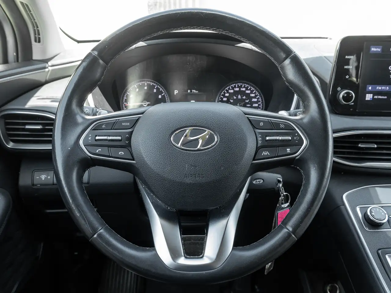 Hyundai SANTA FE photo Hyundai SANTA FE