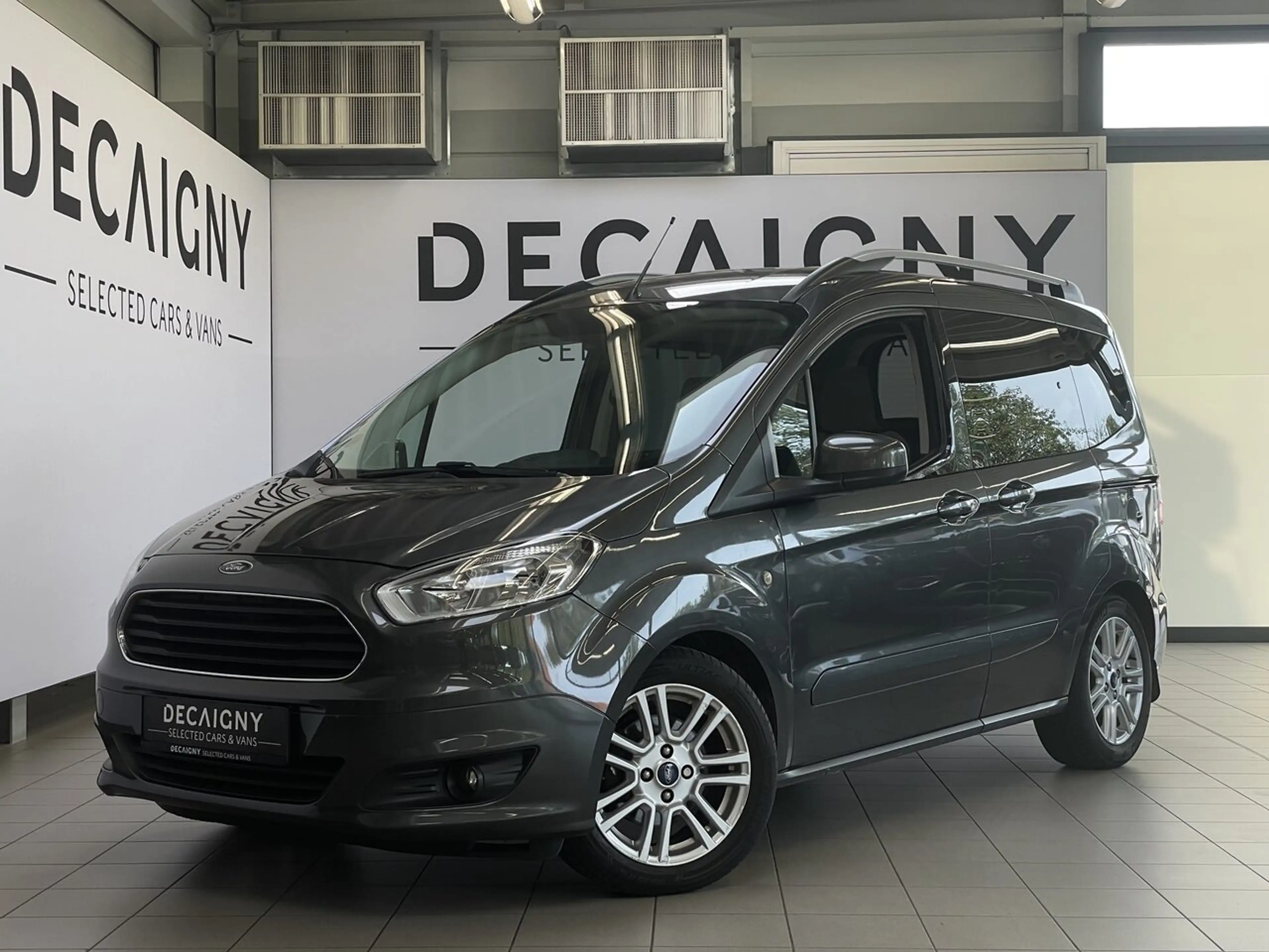 Ford Tourneo Courier 1.5 TDCi *Auto Airco*Sensoren achter