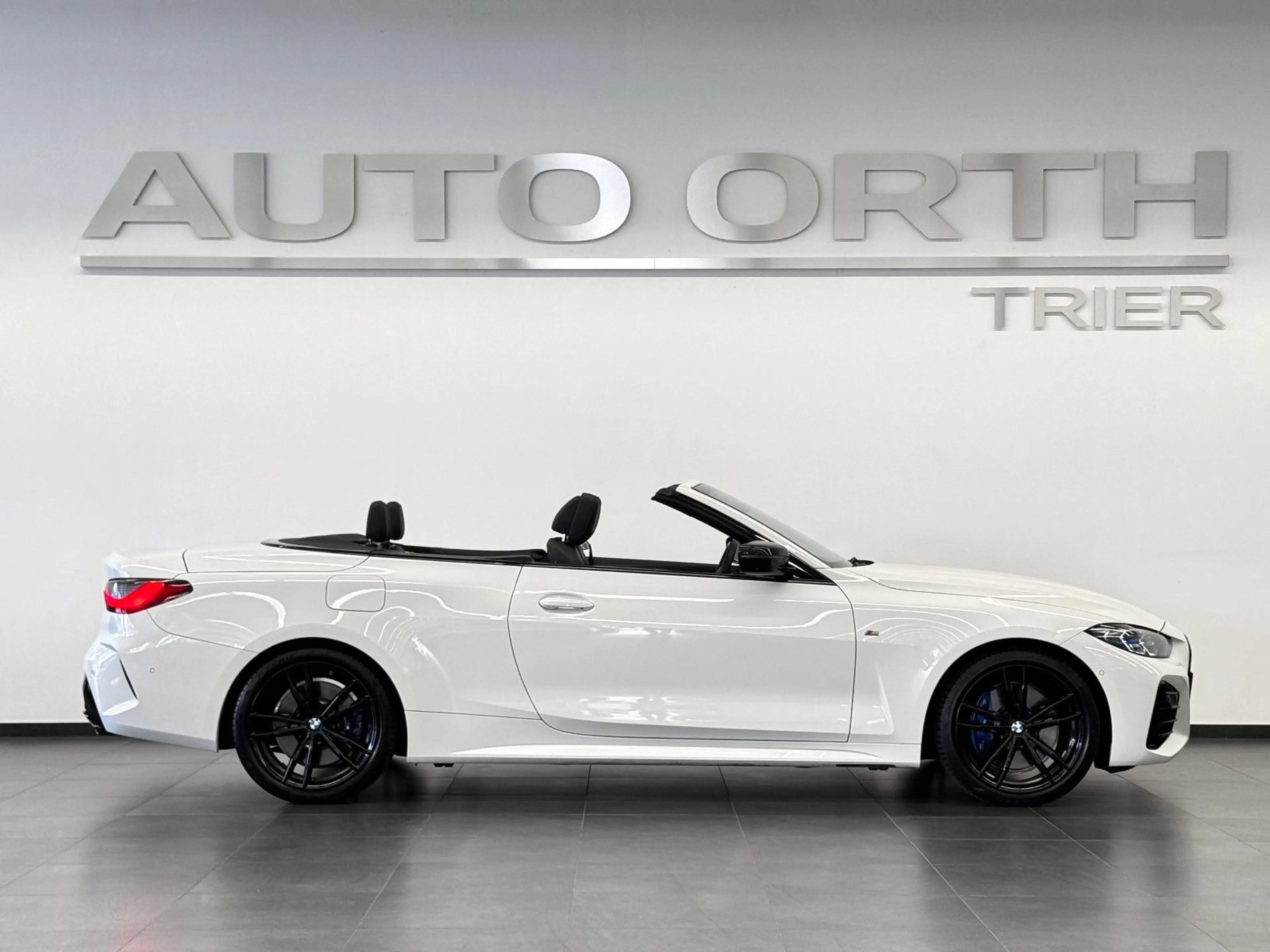 BMW M4 i Cabrio LEDER LC-PRO HUD SITZKLIMA ACC 360° — photo 7