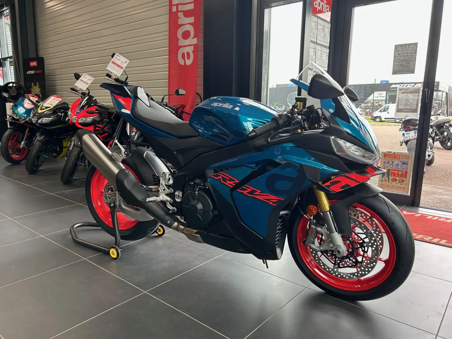 Aprilia RSV4 Albastru - 2
