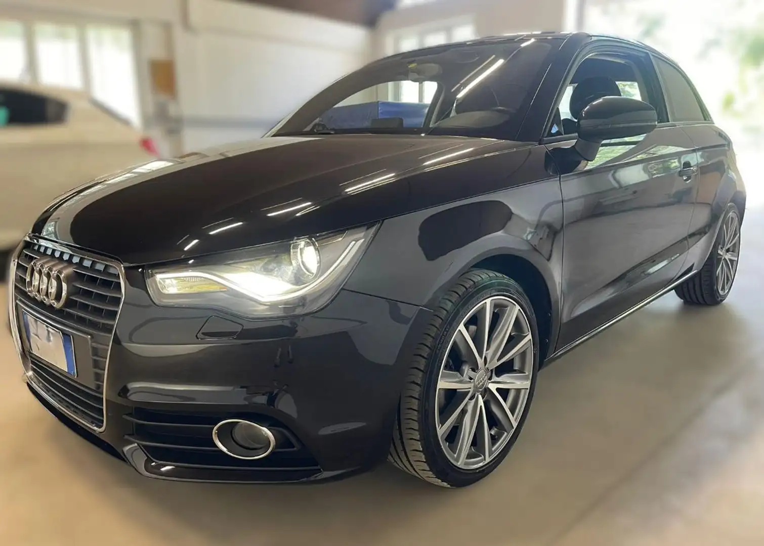 Audi A1 1.4 TFSI S tronic Ambition Nero - 1