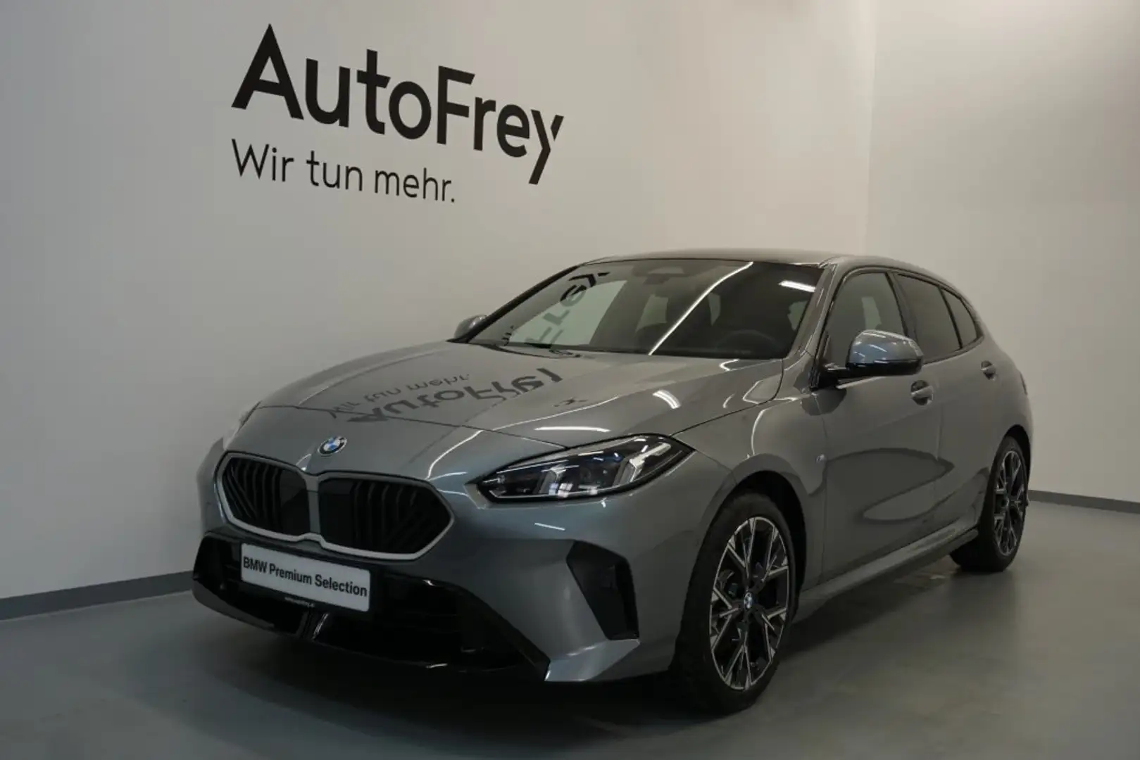 BMW 118 118d Grau - 1