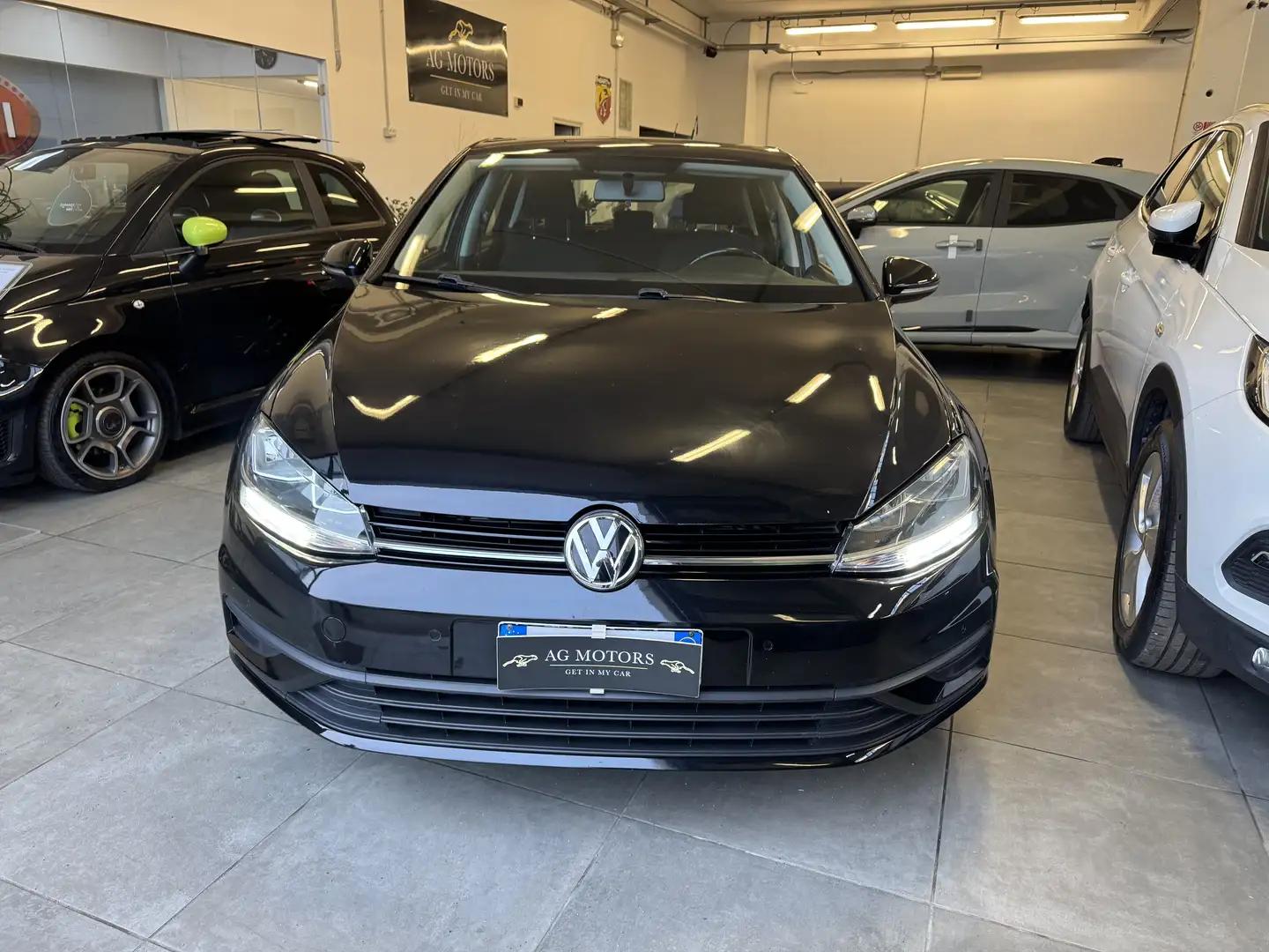 Volkswagen Golf Golf VII 2017 5p 5p 1.6 tdi Trendline 90cv Noir - 2