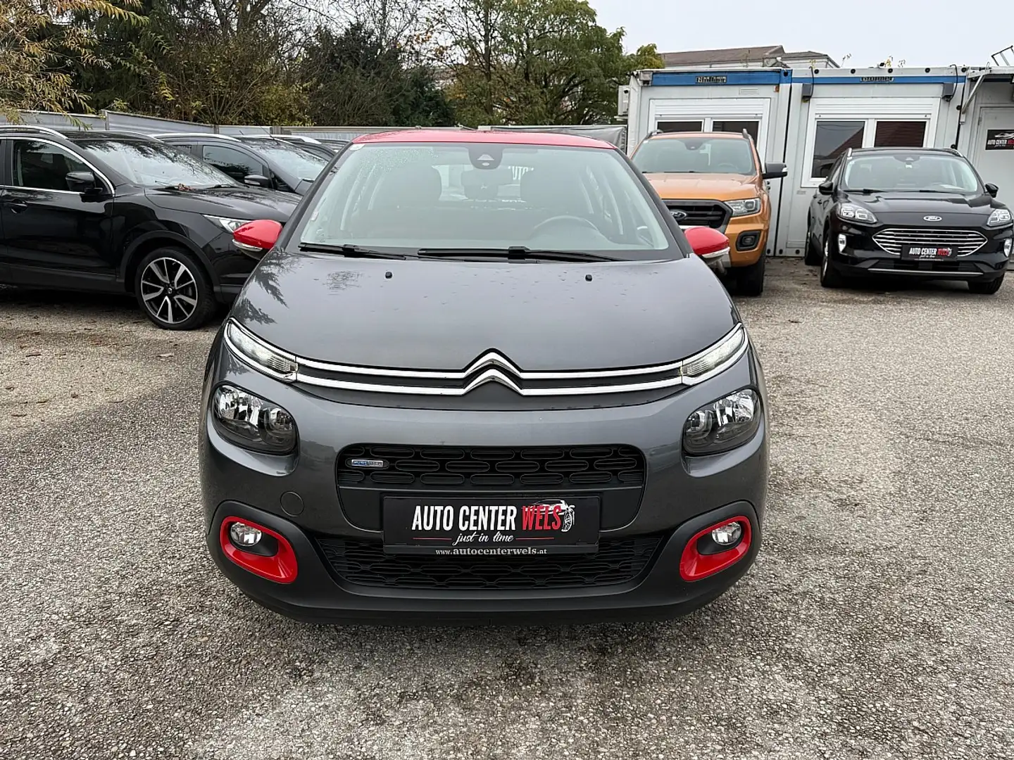 Citroen C3 PureTech 82 5-Gang-Manuell Feel Grau - 2