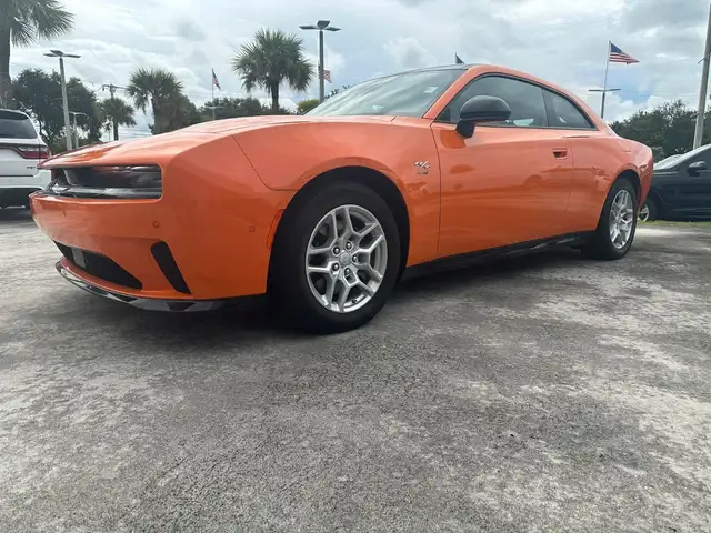 Dodge Charger /Challenger Daytona RT AWD im Vorlauf