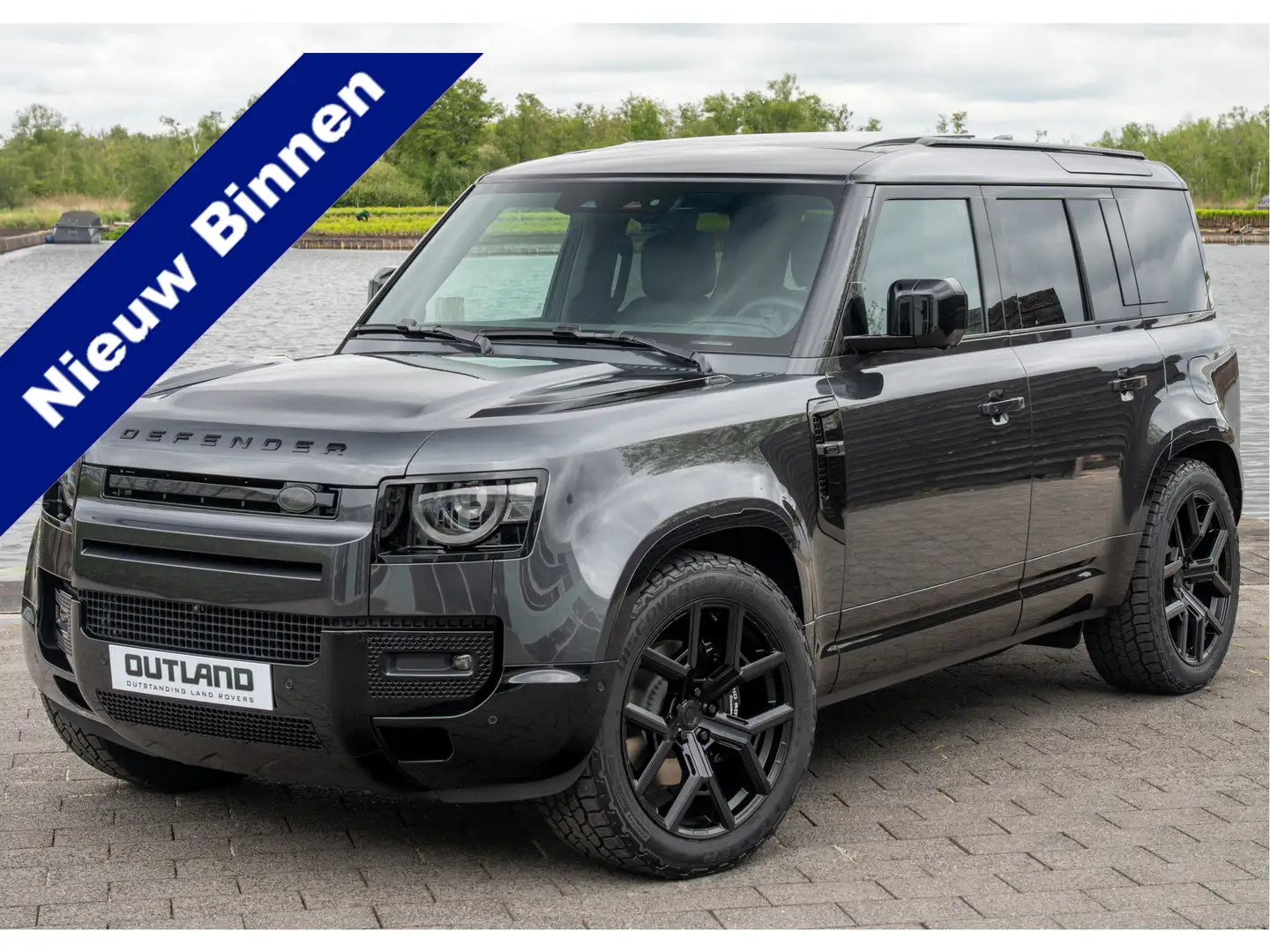 Land Rover Defender P300e 110 X-Dynamic HSE | Carpathian Grey | 6-Pers Grijs - 1
