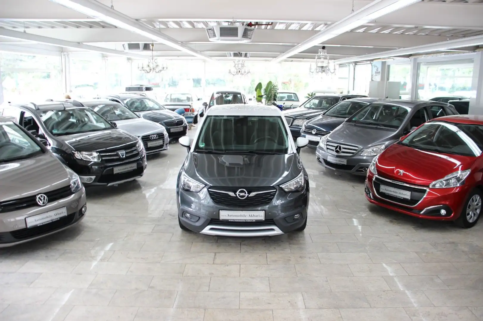 Opel Crossland X Innovation Grau - 1