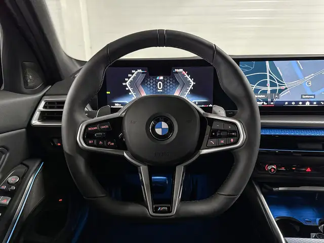 BMW 3 Series view 12