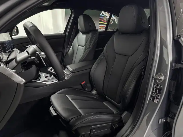 BMW 3 Series view 10
