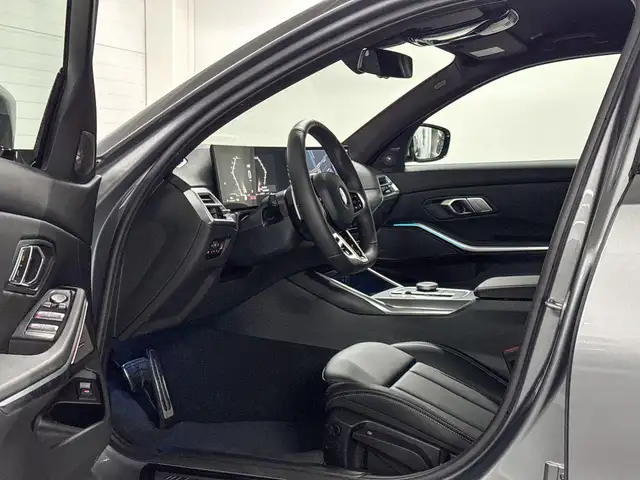 BMW 3 Series view 9