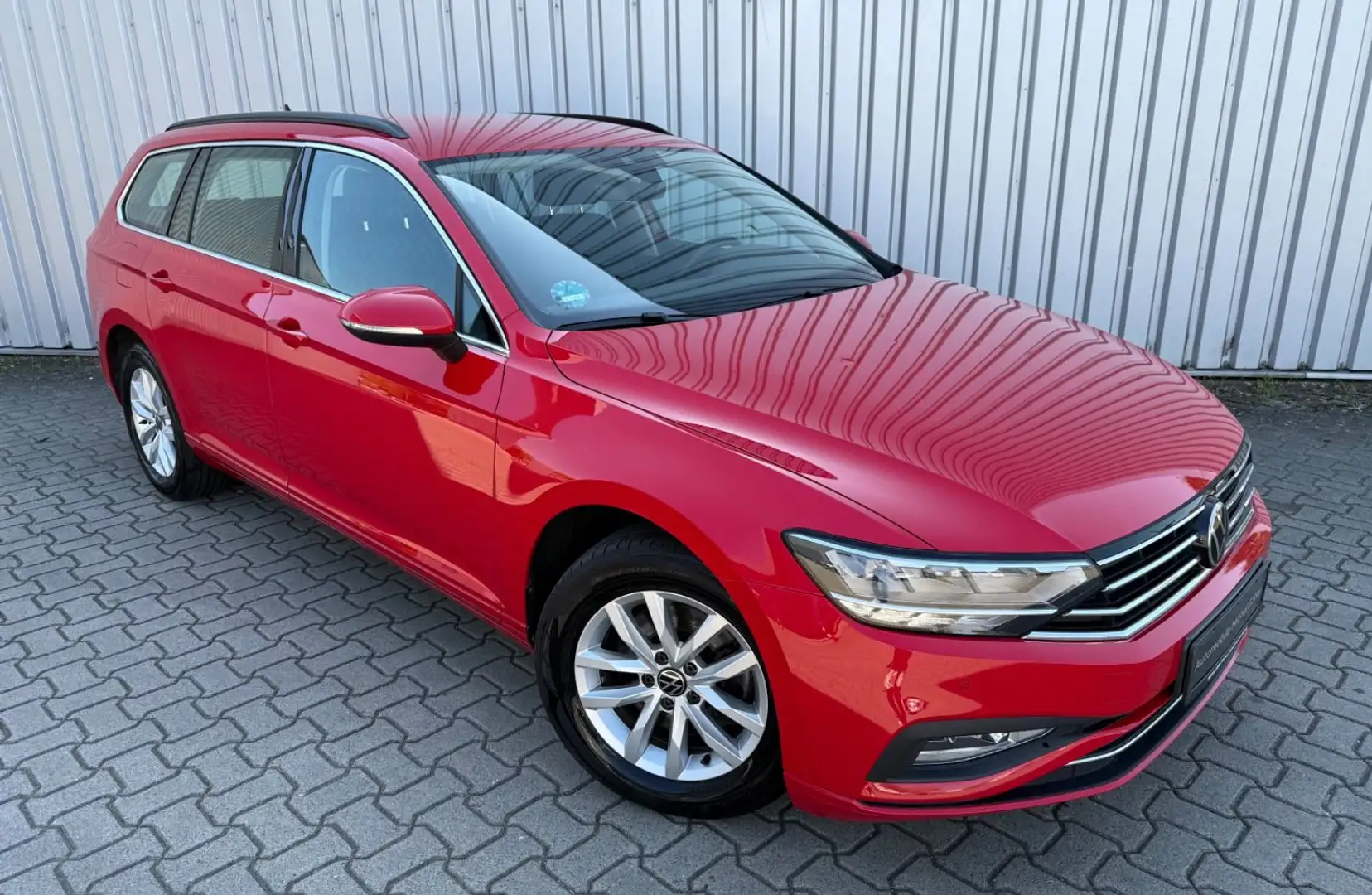 Volkswagen Passat Variant Passat*Variant*Business*Navi*Kamera*Virtual*ACC* Rojo - 1
