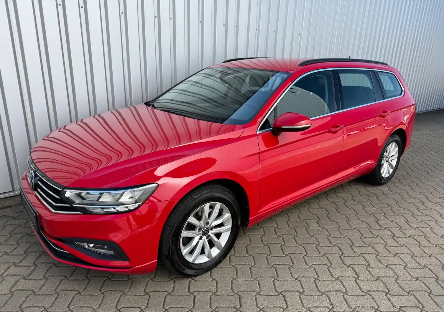 Volkswagen Passat Variant Passat*Variant*Business*Navi*Kamera*Virtual*ACC* Rojo - 2
