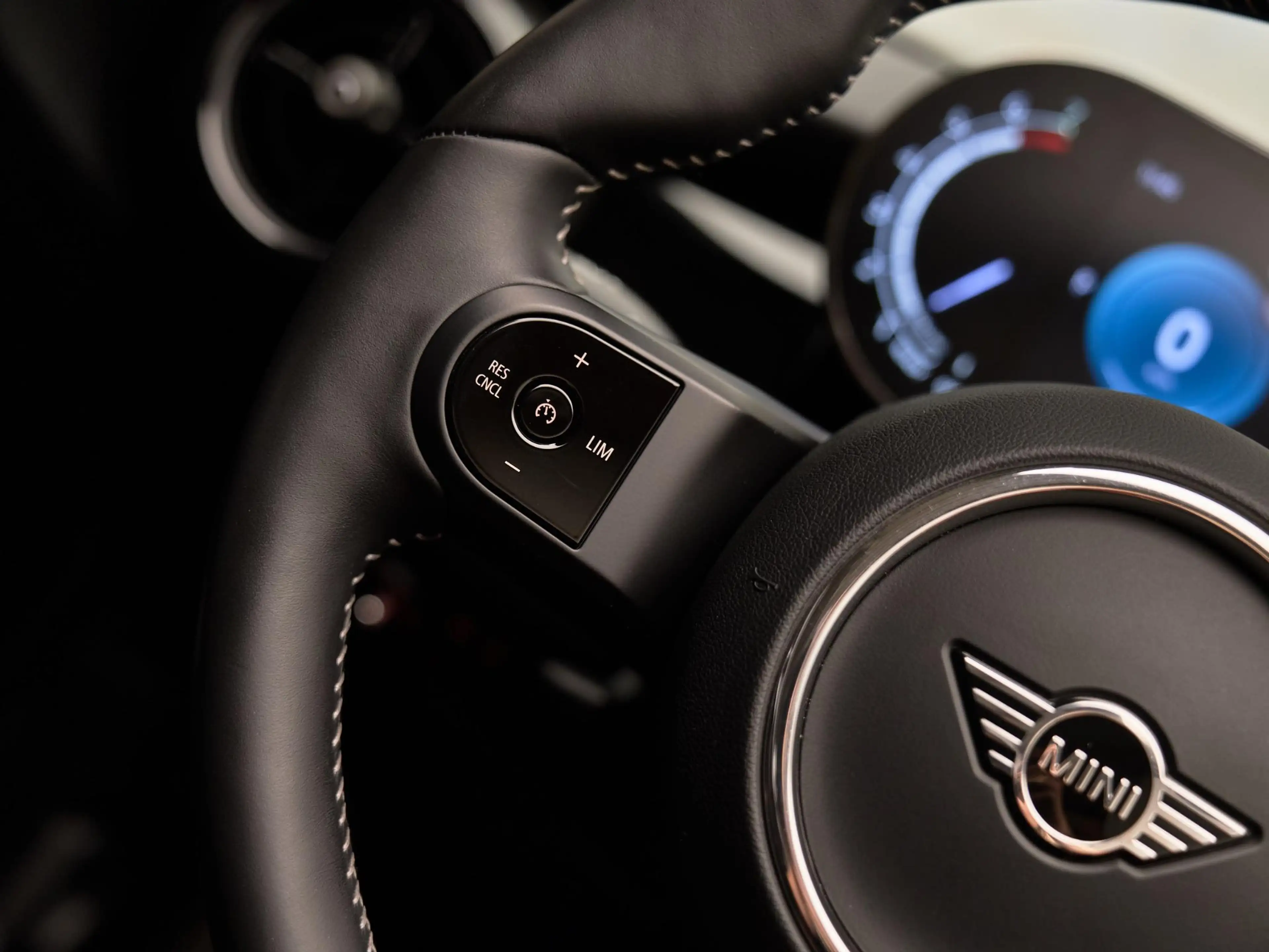 MINI John Cooper Works Cabrio 1.5 , JCW, camera, PDC, 17", keyless, stoelverw., — photo 13
