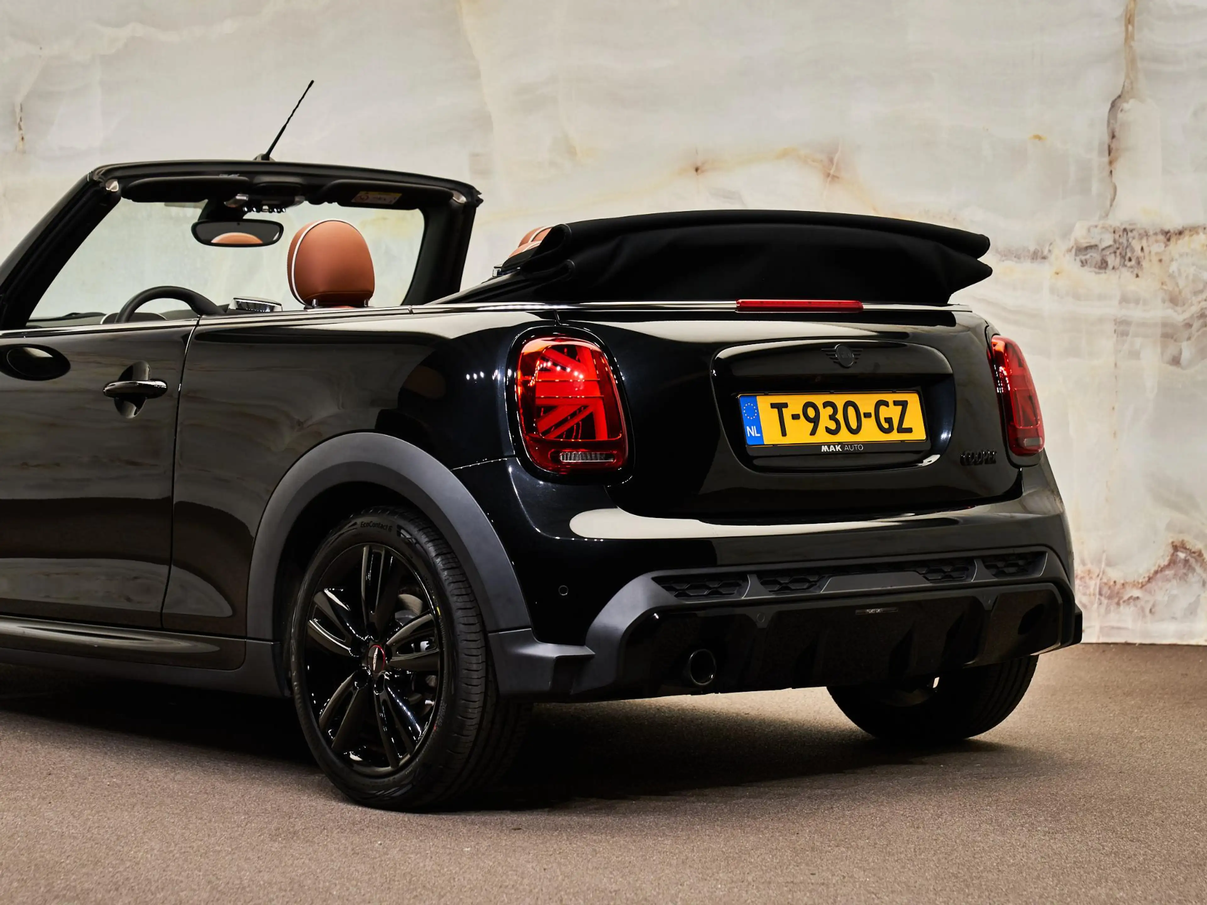 MINI John Cooper Works Cabrio 1.5 , JCW, camera, PDC, 17", keyless, stoelverw., — photo 5