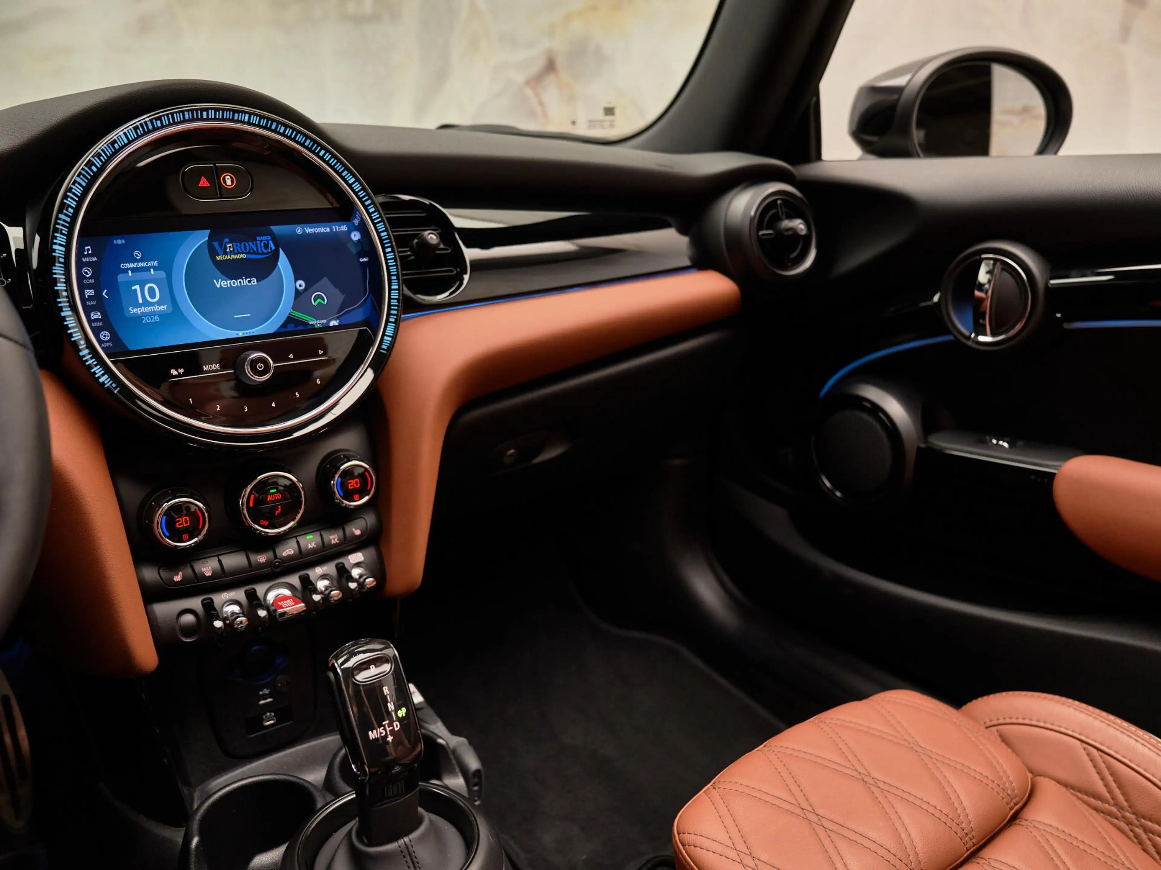 MINI John Cooper Works Cabrio 1.5 , JCW, camera, PDC, 17", keyless, stoelverw., — photo 15