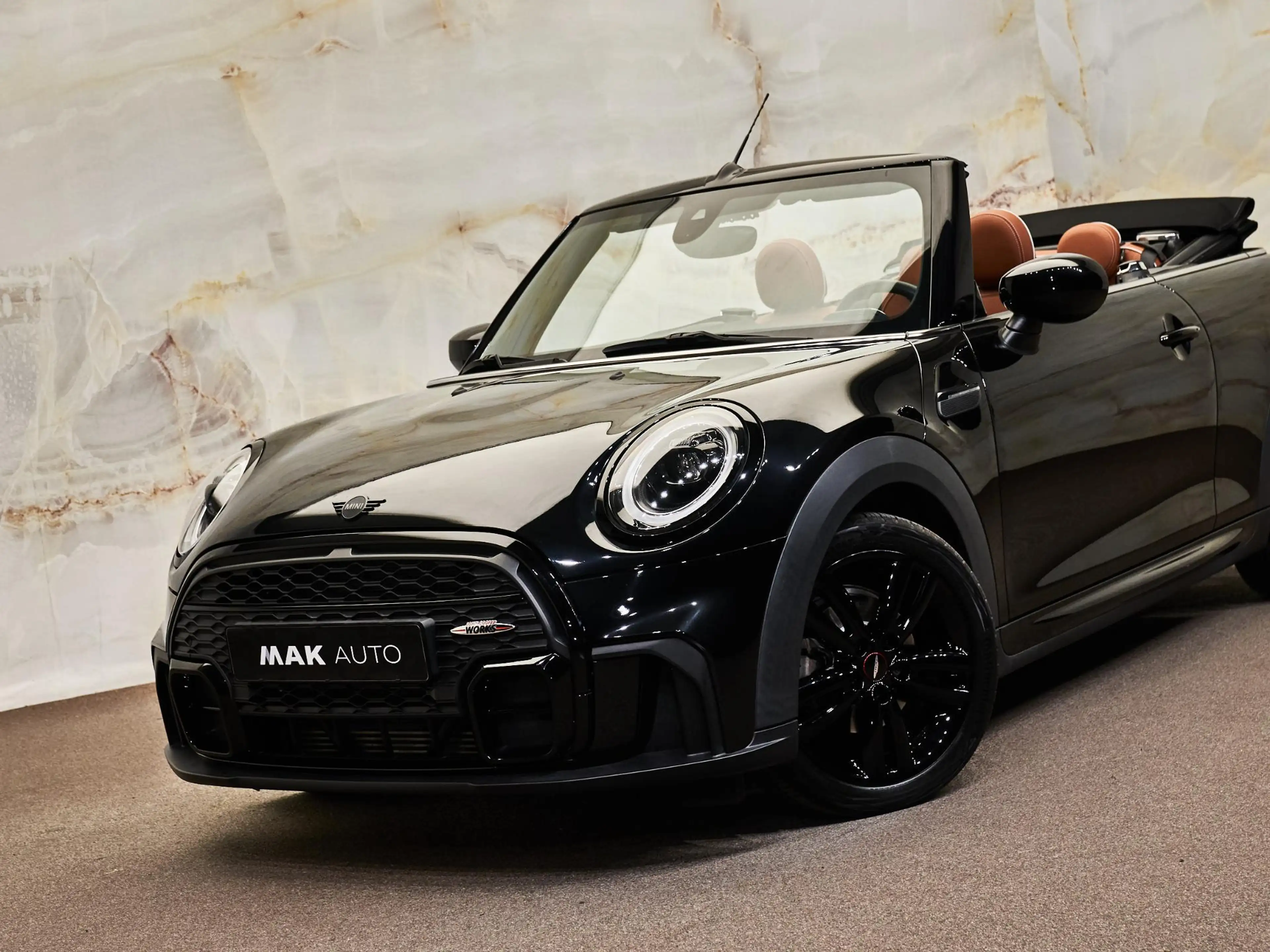 MINI John Cooper Works Cabrio 1.5 , JCW, camera, PDC, 17", keyless, stoelverw., — photo 4