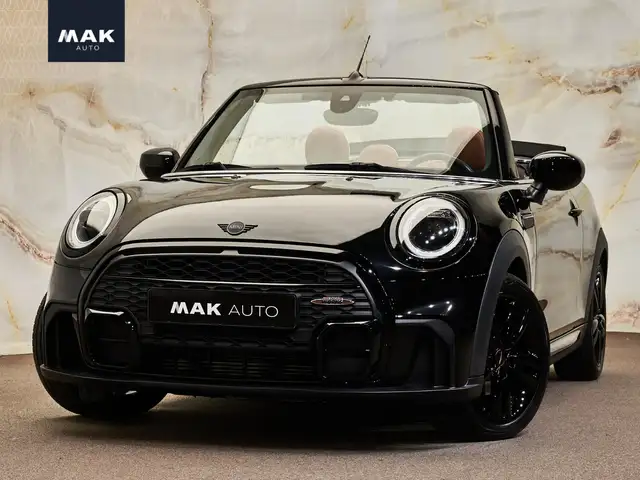 MINI John Cooper Works Cabrio 1.5 , JCW, camera, PDC, 17", keyless, stoelverw.,