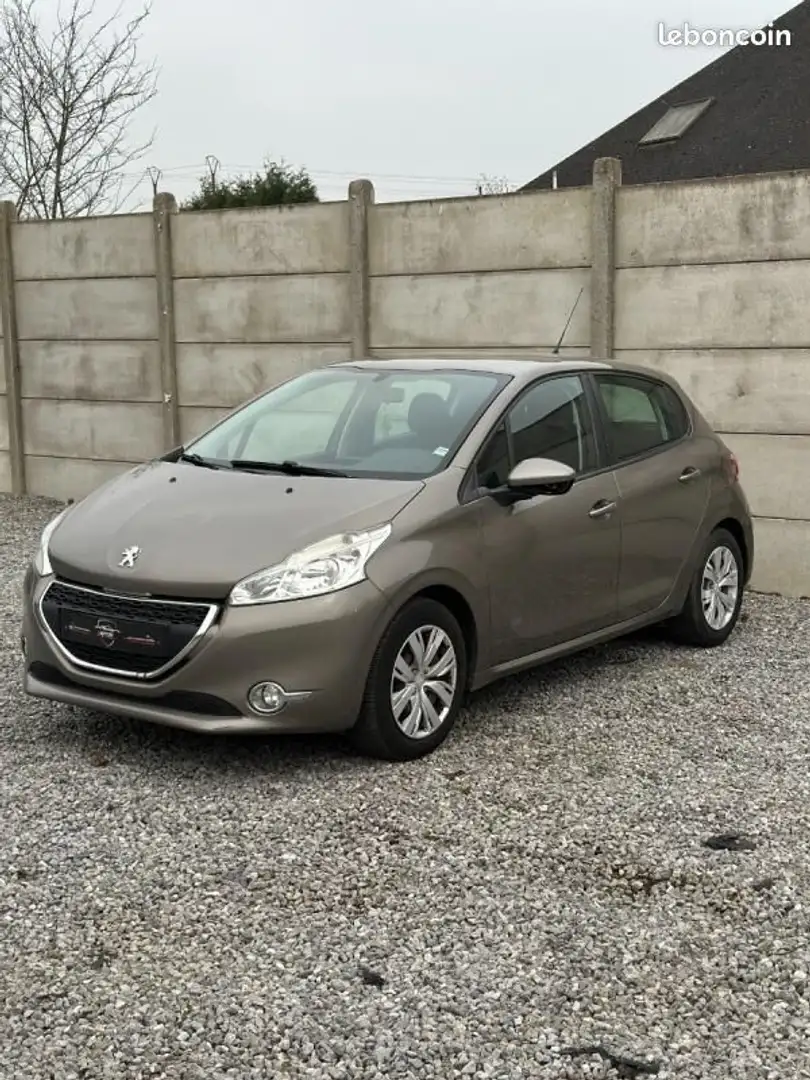 Peugeot 208 ESSENCE Gris - 2