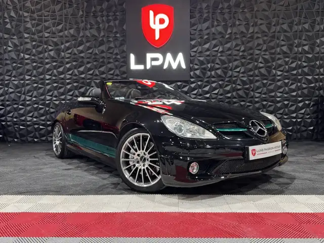 Mercedes-Benz SLK main image