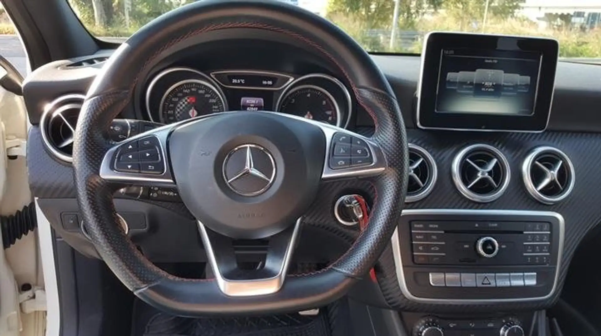 Mercedes-Benz A 180 A 180 cdi Premium 2015 Fehér - 2