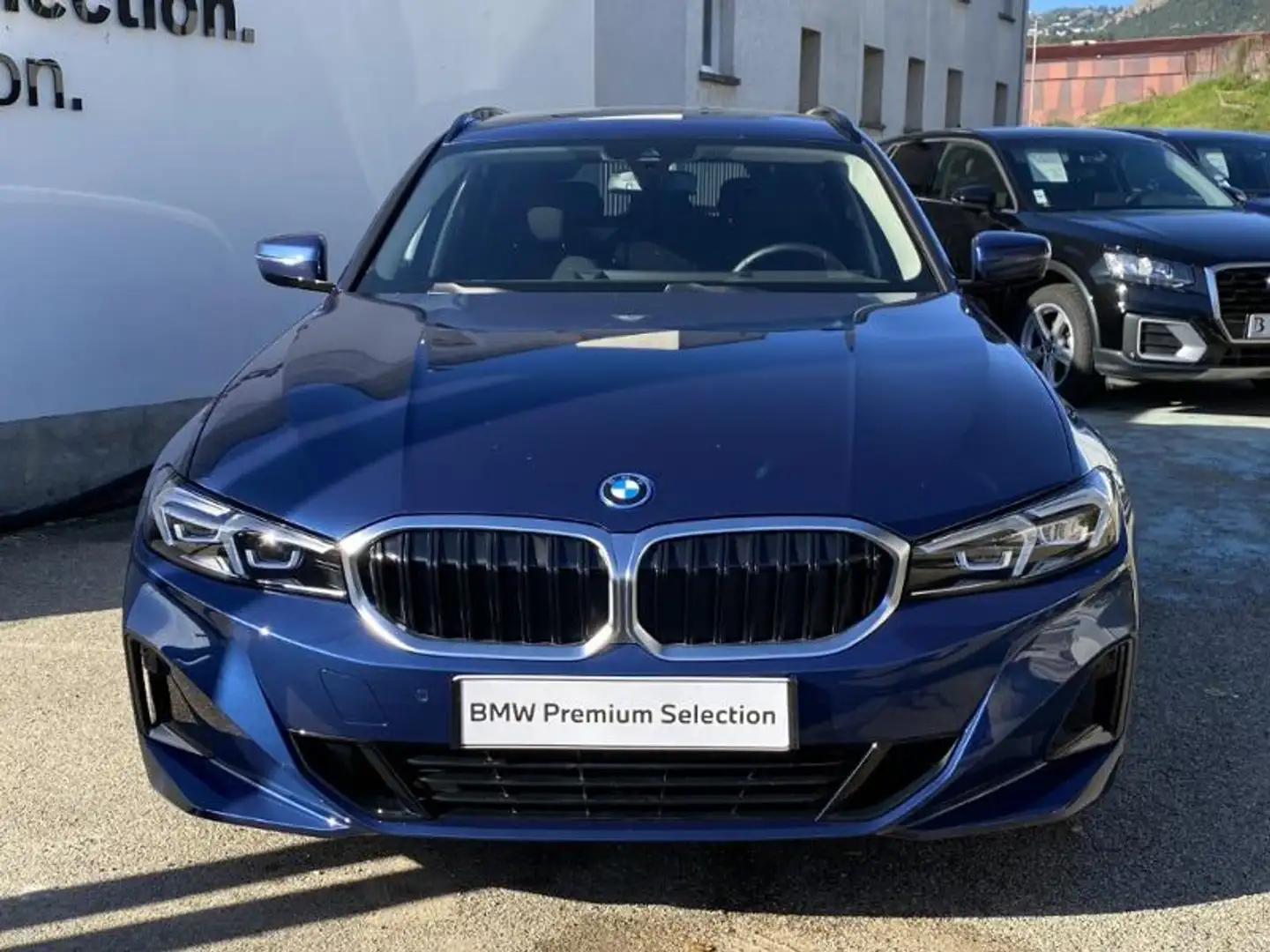 BMW 330 330eA xDrive 292ch Bleu - 2