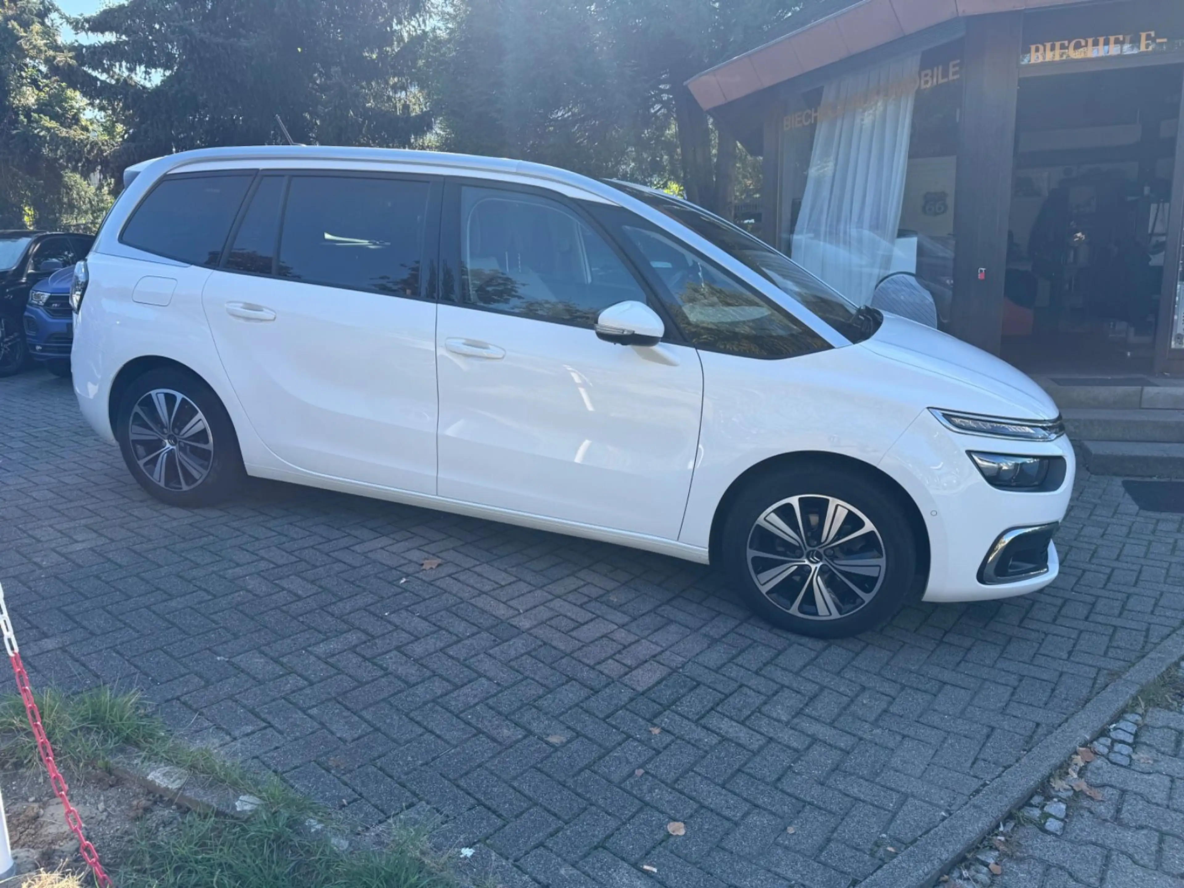 Citroen Grand C4 Picasso /Spacetourer Shine 7Sitzer Leder — photo 3