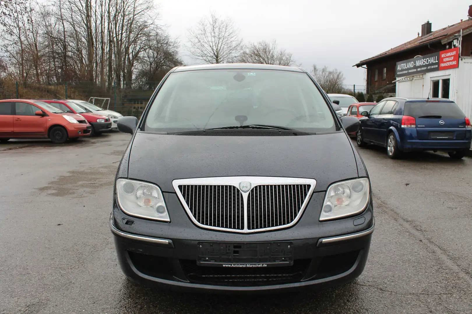 Lancia Phedra 2.0 PDC KLIMATR AHK NAVI 7 SITZER Gris - 2