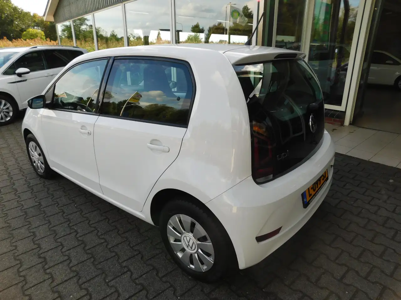 Volkswagen Up 1.0 MPI 65PK MOVE UP! All-in Prijs! 1 jaar garanti, миниатюра 8