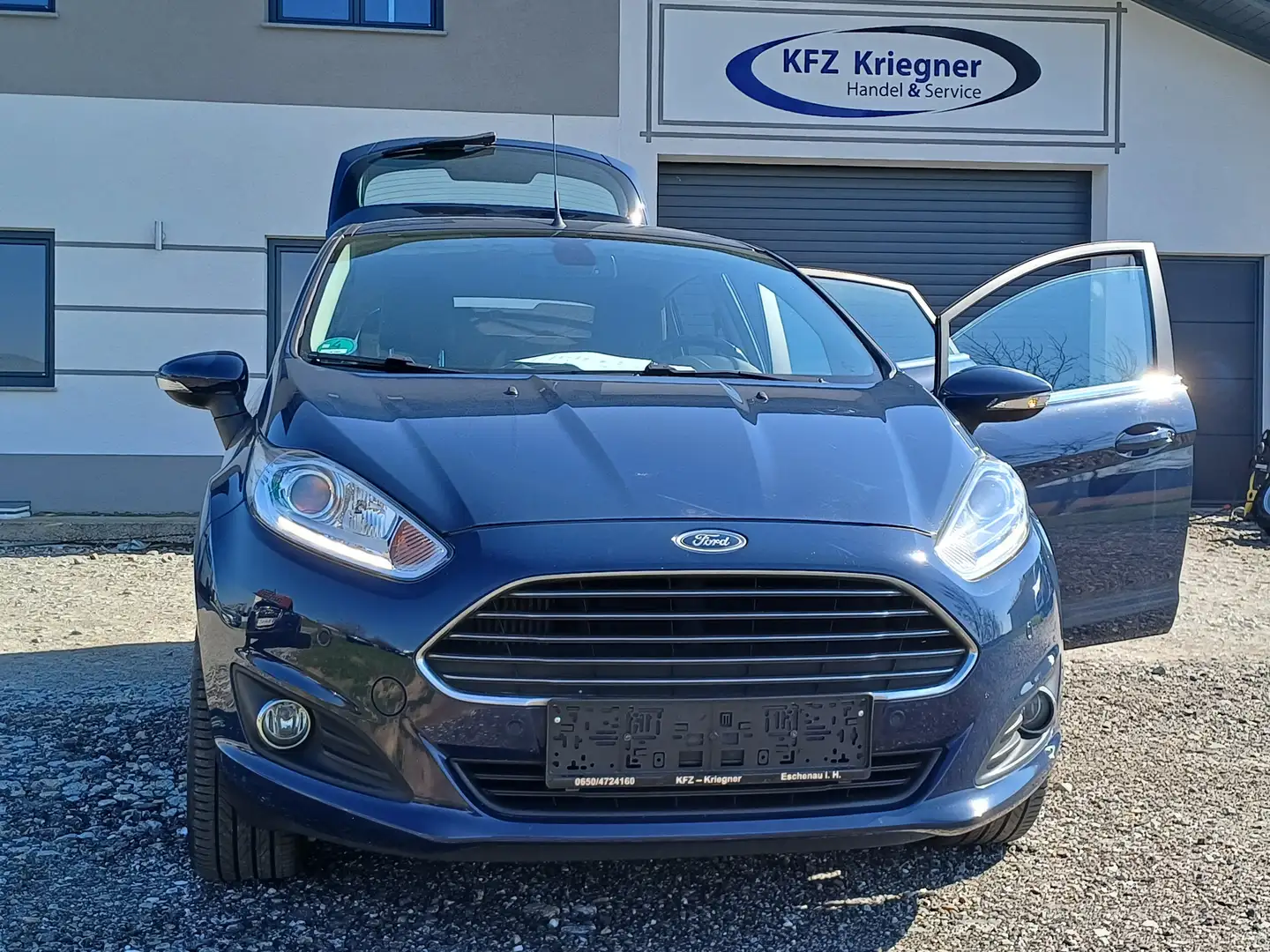 Ford Fiesta Titanium 1,5 TDCi Blau - 1