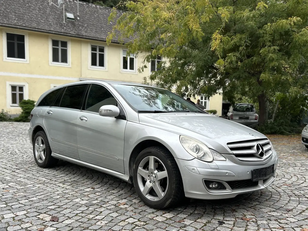 Mercedes-Benz R 500