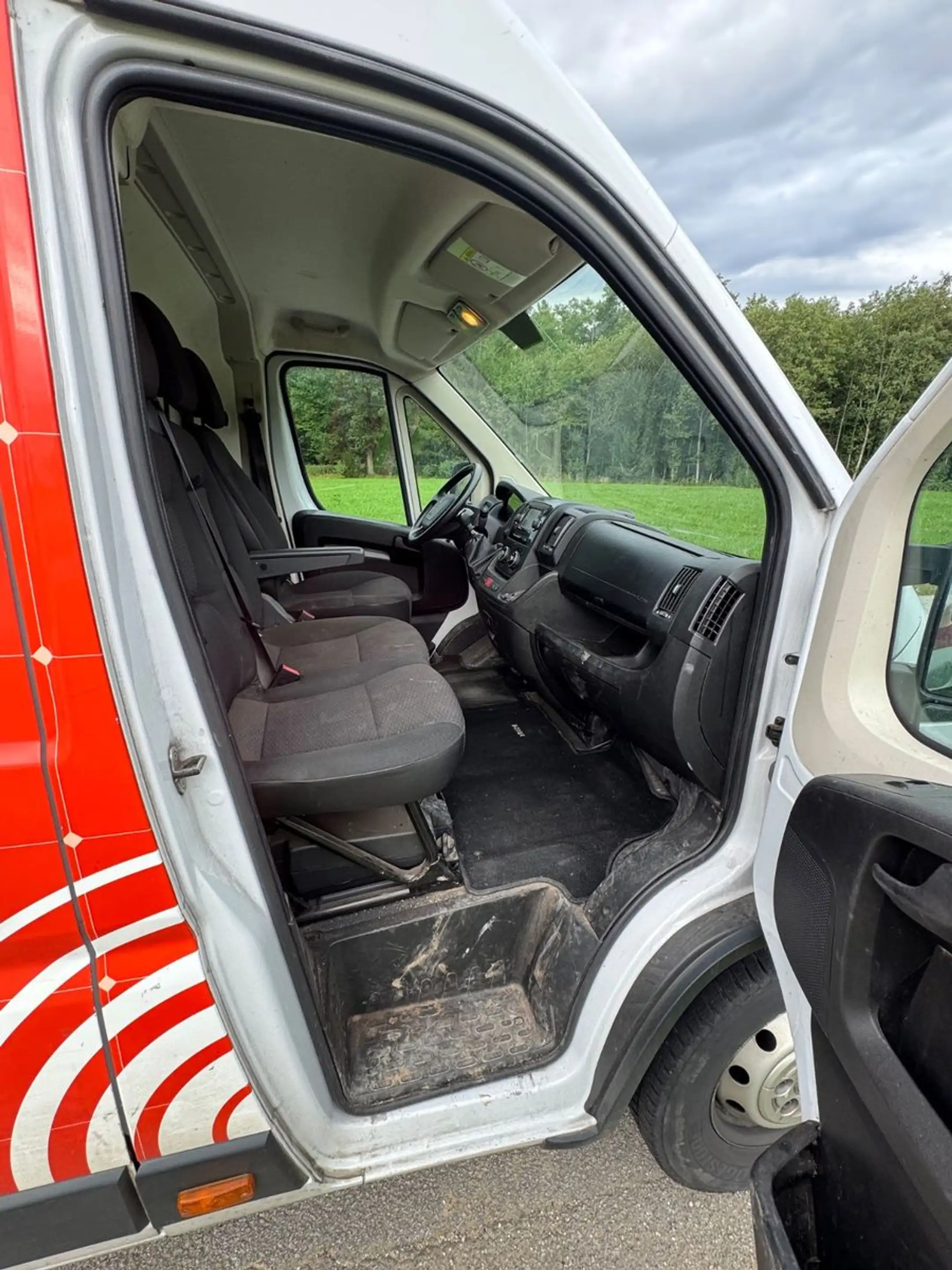 Peugeot Boxer MAXI 435 L4H2 Premium BlueHDi HEAVY DUTY — photo 15