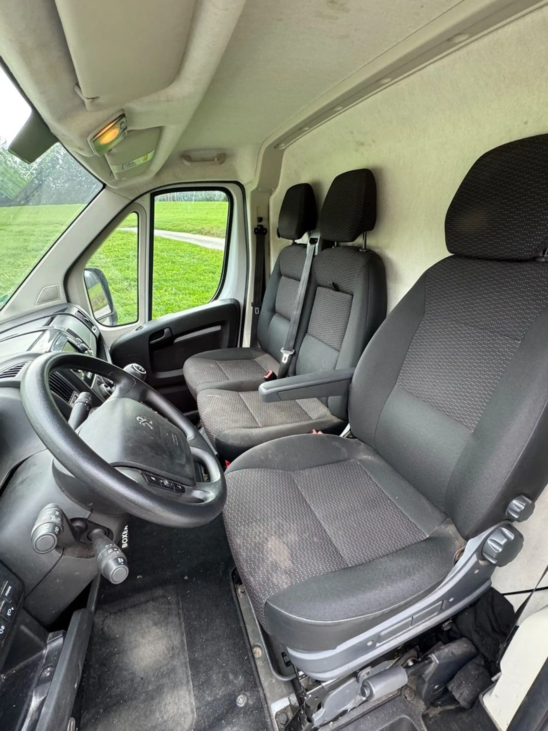 Peugeot Boxer MAXI 435 L4H2 Premium BlueHDi HEAVY DUTY — photo 10