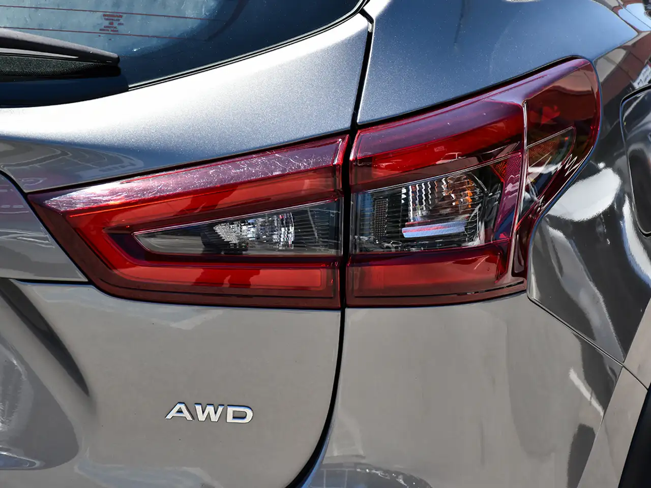 Nissan Qashqai снимка Nissan Qashqai