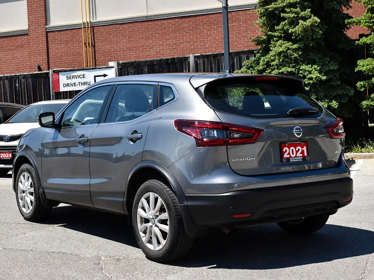 Nissan Qashqai снимка Nissan Qashqai