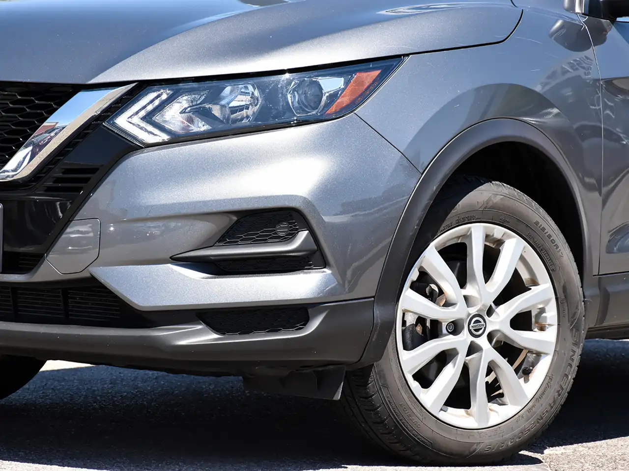 Nissan Qashqai снимка Nissan Qashqai