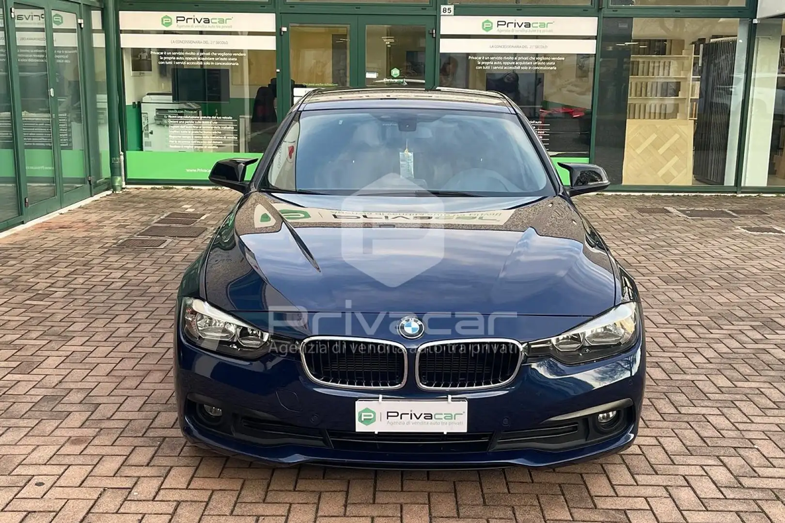 BMW 318 318d Touring Business Advantage aut. Bleu - 2