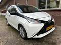 Toyota Aygo 1.0 VVT-i x-fun Wit - thumbnail 2