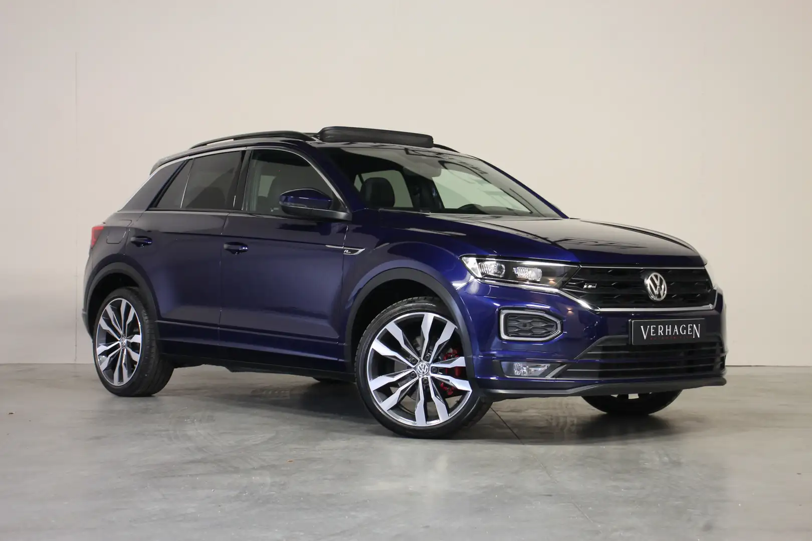Volkswagen T-Roc 2.0 TSI R-line 4motion Pano Led Navi DSG 190pk Blauw - 2