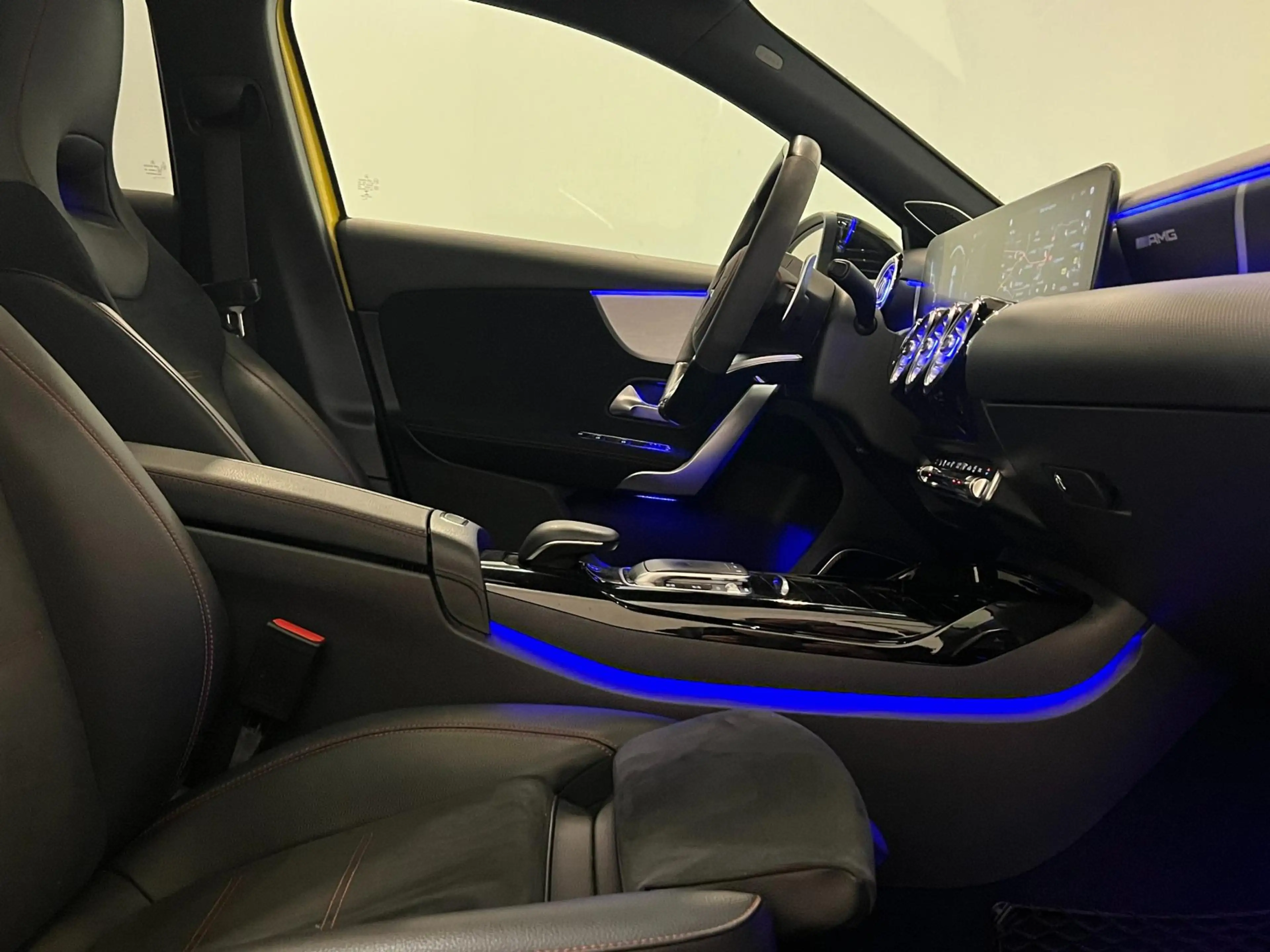 Mercedes-Benz A 35 AMG Edition 1 / Pano / Burmester / Headup / Memory — photo 7