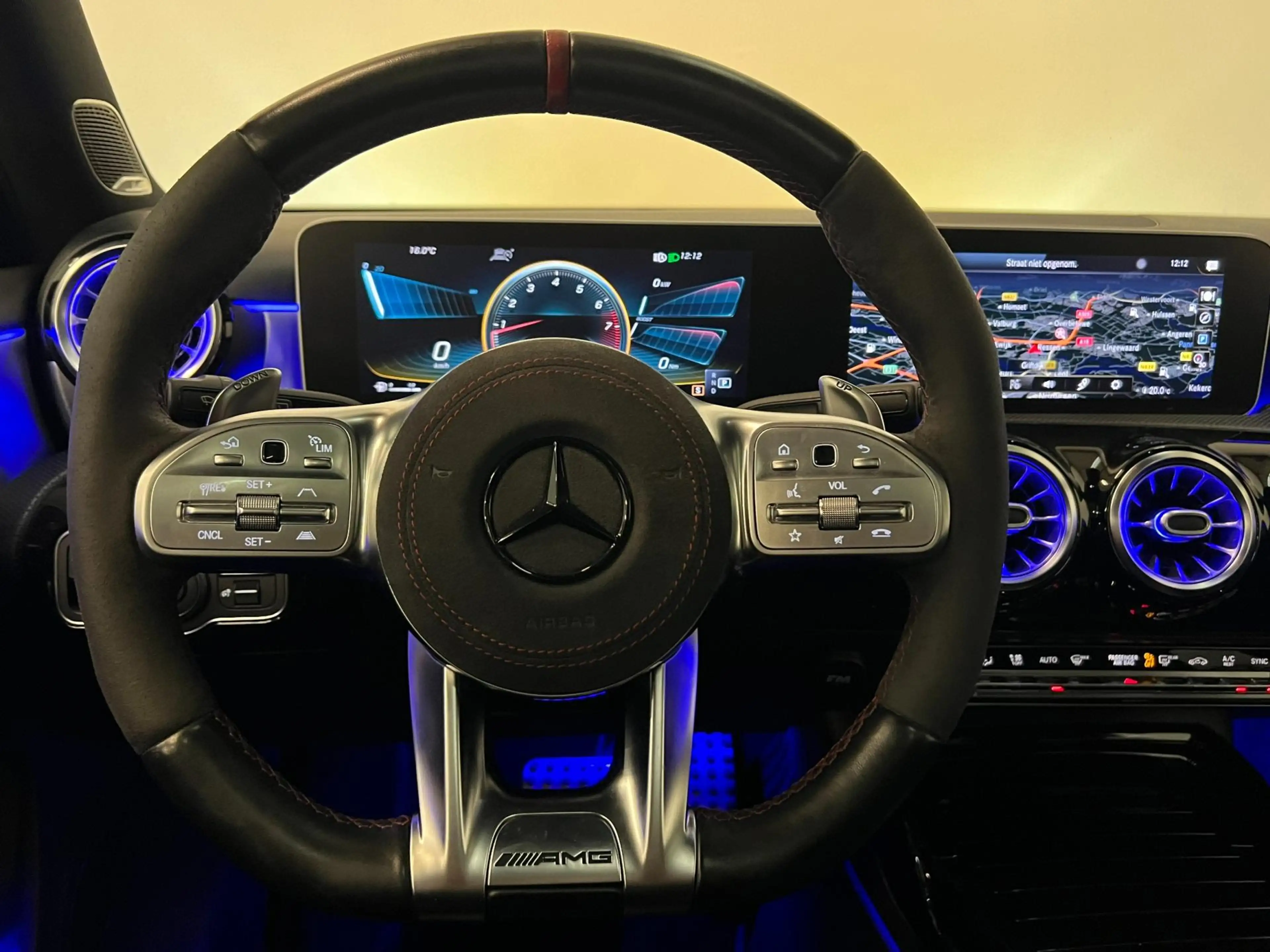 Mercedes-Benz A 35 AMG Edition 1 / Pano / Burmester / Headup / Memory — photo 10