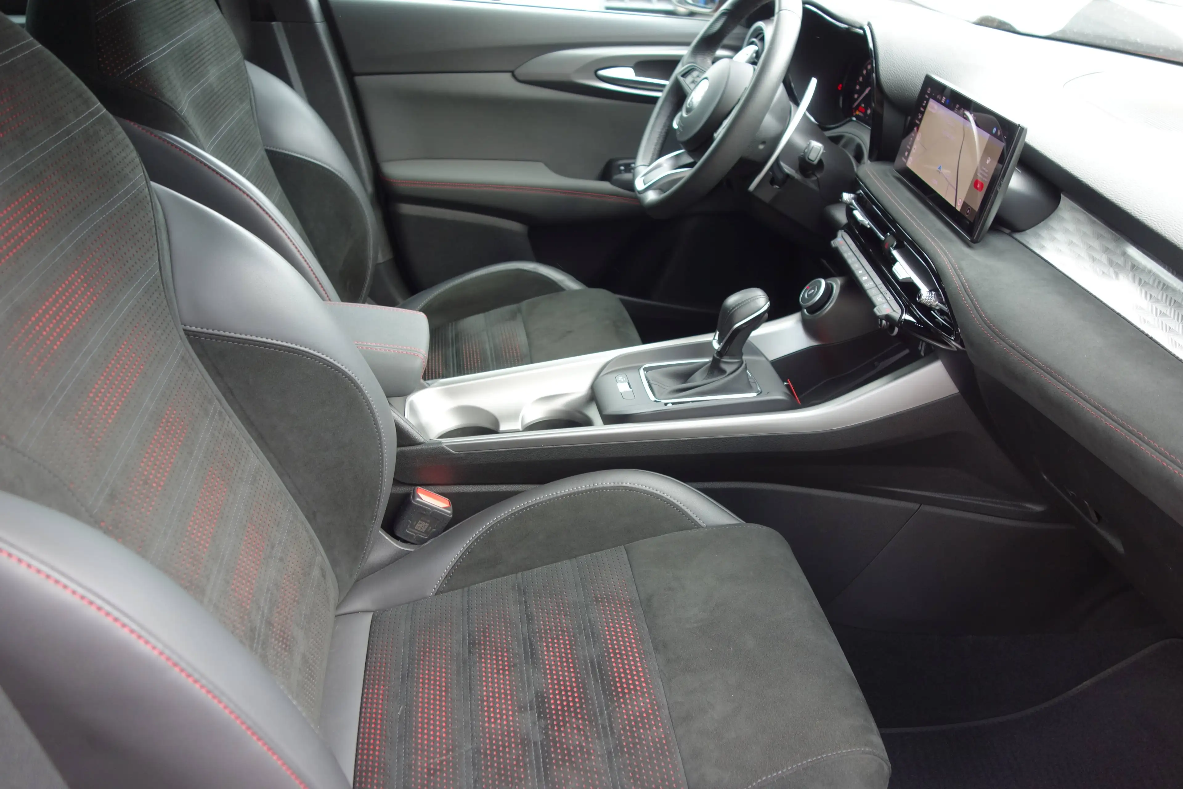 Alfa Romeo Tonale Veloce *Winterpaket/PDC/RFK/Garantie bis 03.2028* — photo 12